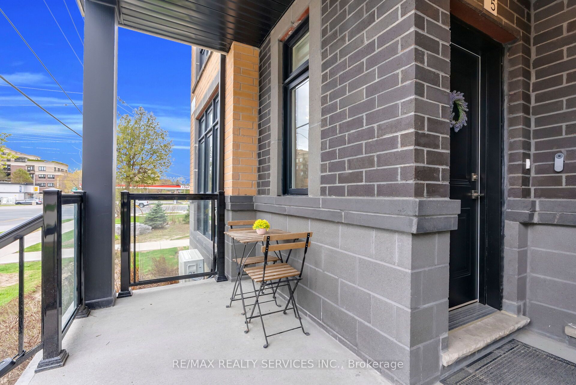 1 Bond Crescent 5 Property Photo 8