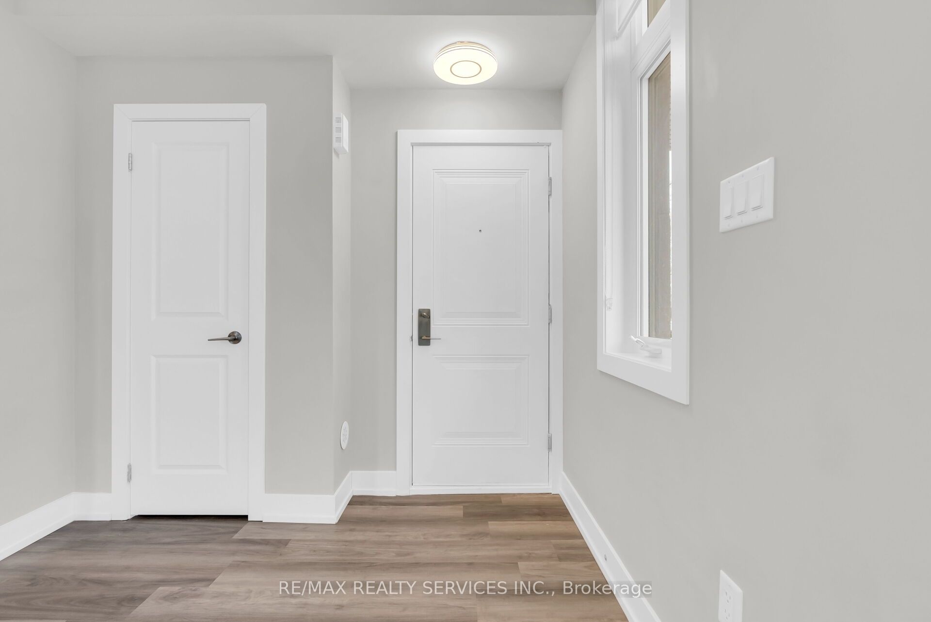 1 Bond Crescent 5 Property Photo 10