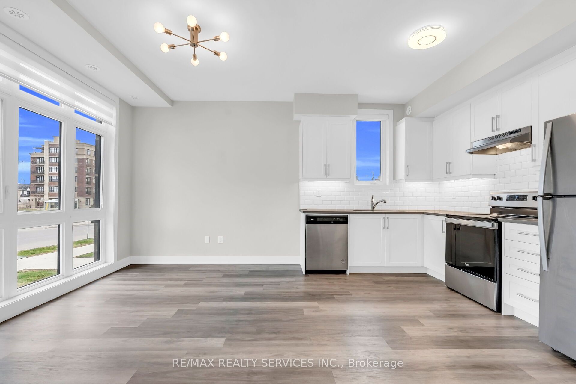 1 Bond Crescent 5 Property Photo 14