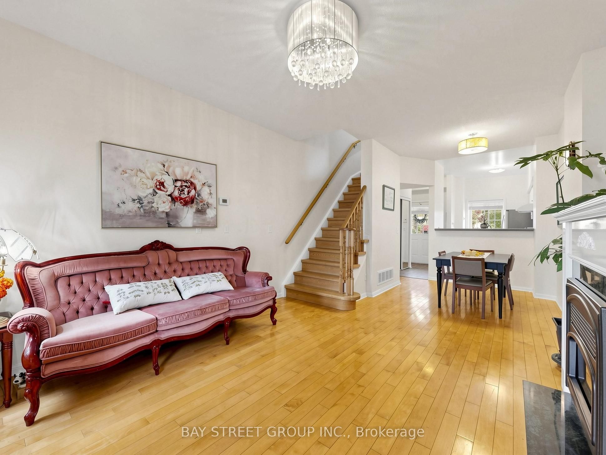 4 St Moritz Way 2 Property Photo 5