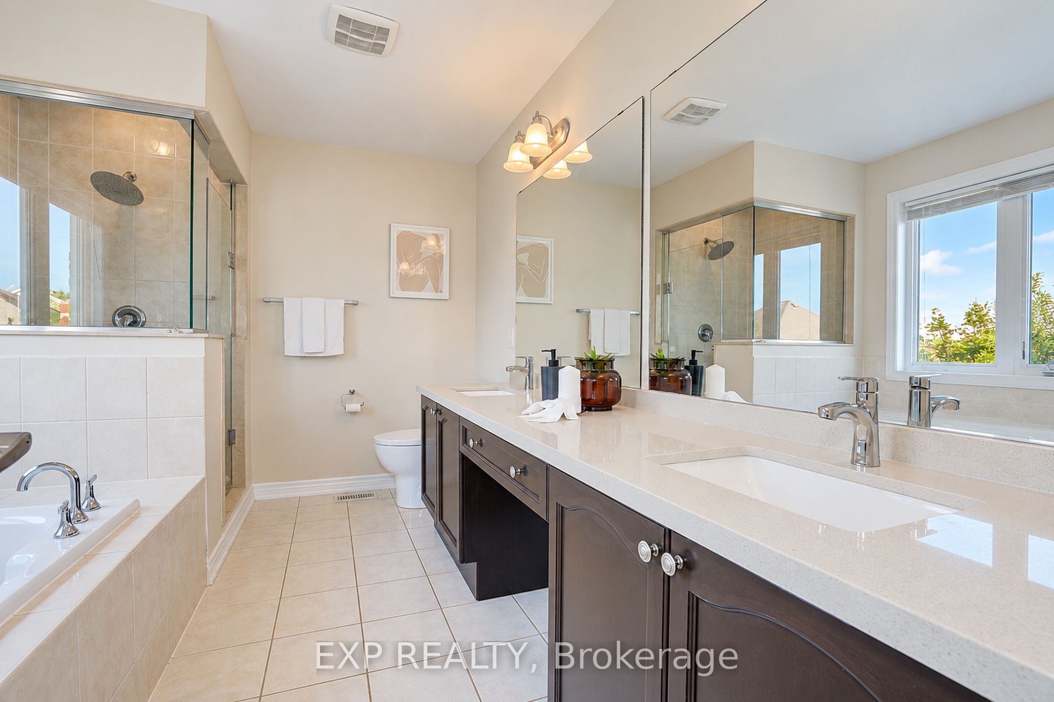 240 Aspenwood Drive Property Photo 24