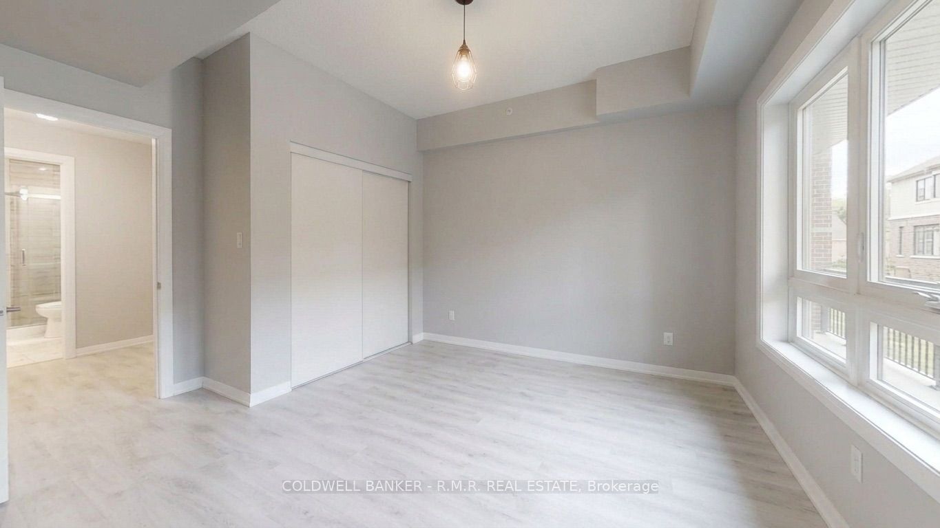 157 Wellington Street E 103 Property Photo 5