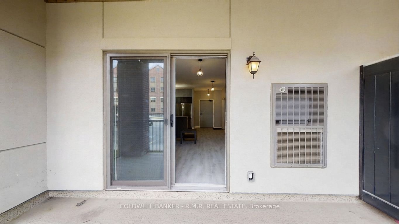 157 Wellington Street E 103 Property Photo 19