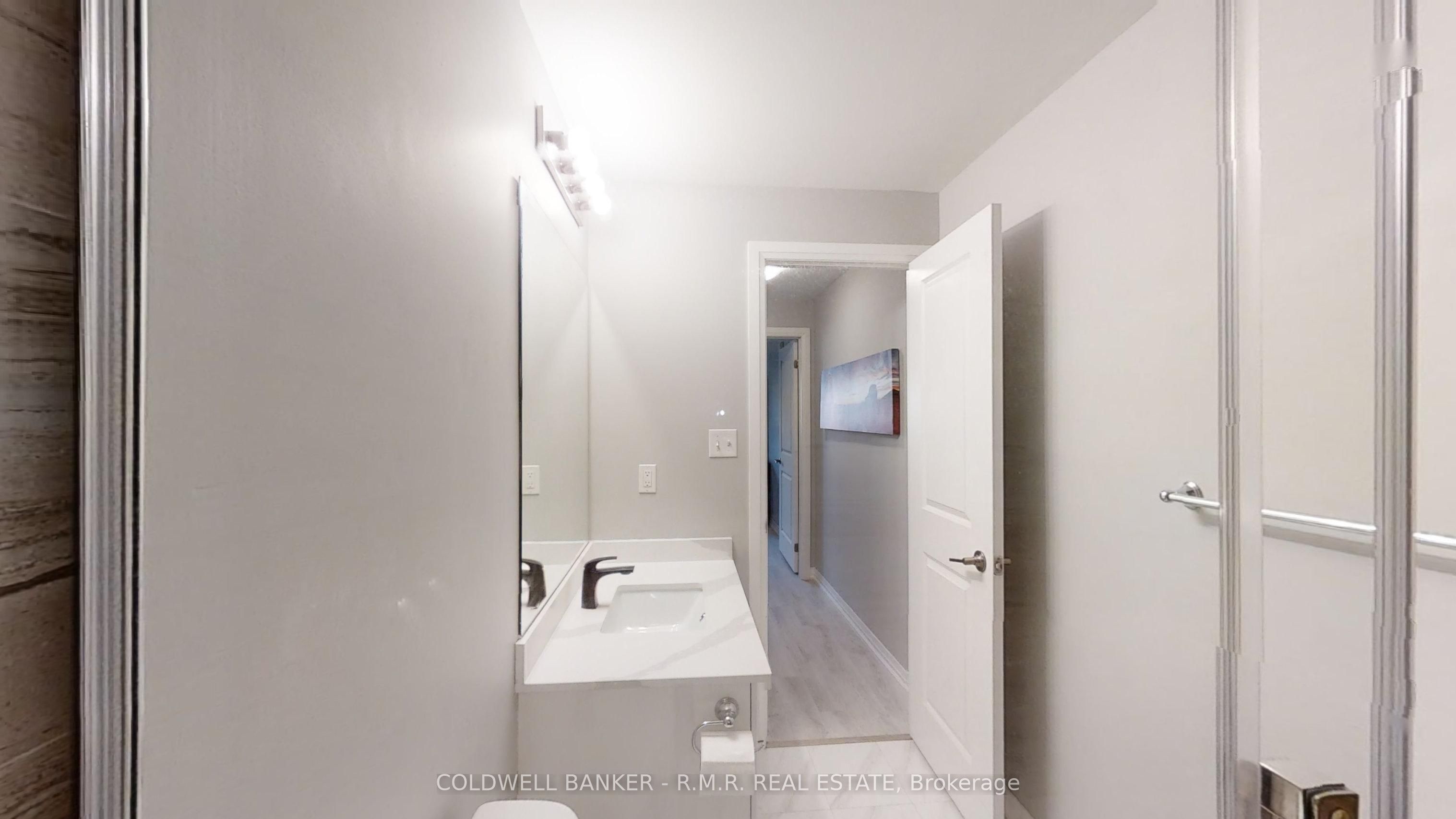 157 Wellington Street E 103 Property Photo 40