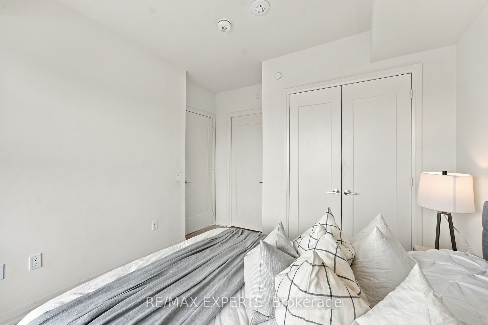 8960 Jane Street 224 Property Photo 23