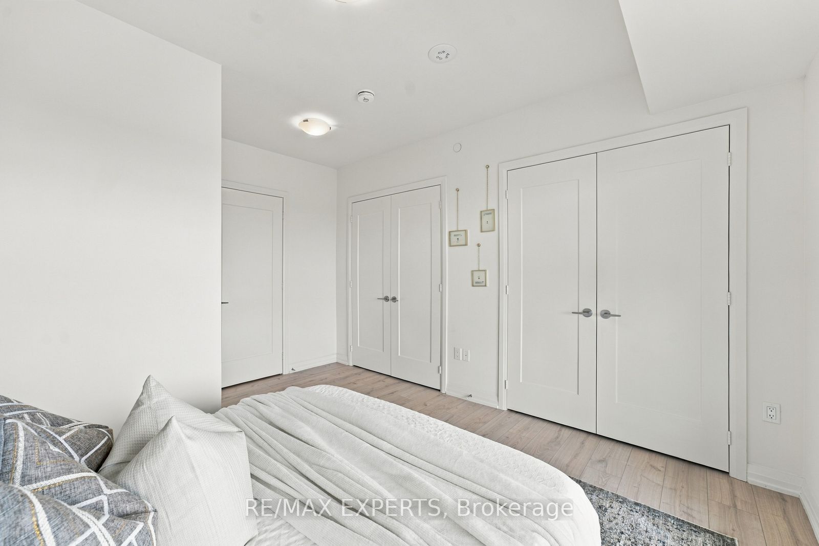 8960 Jane Street 224 Property Photo 26