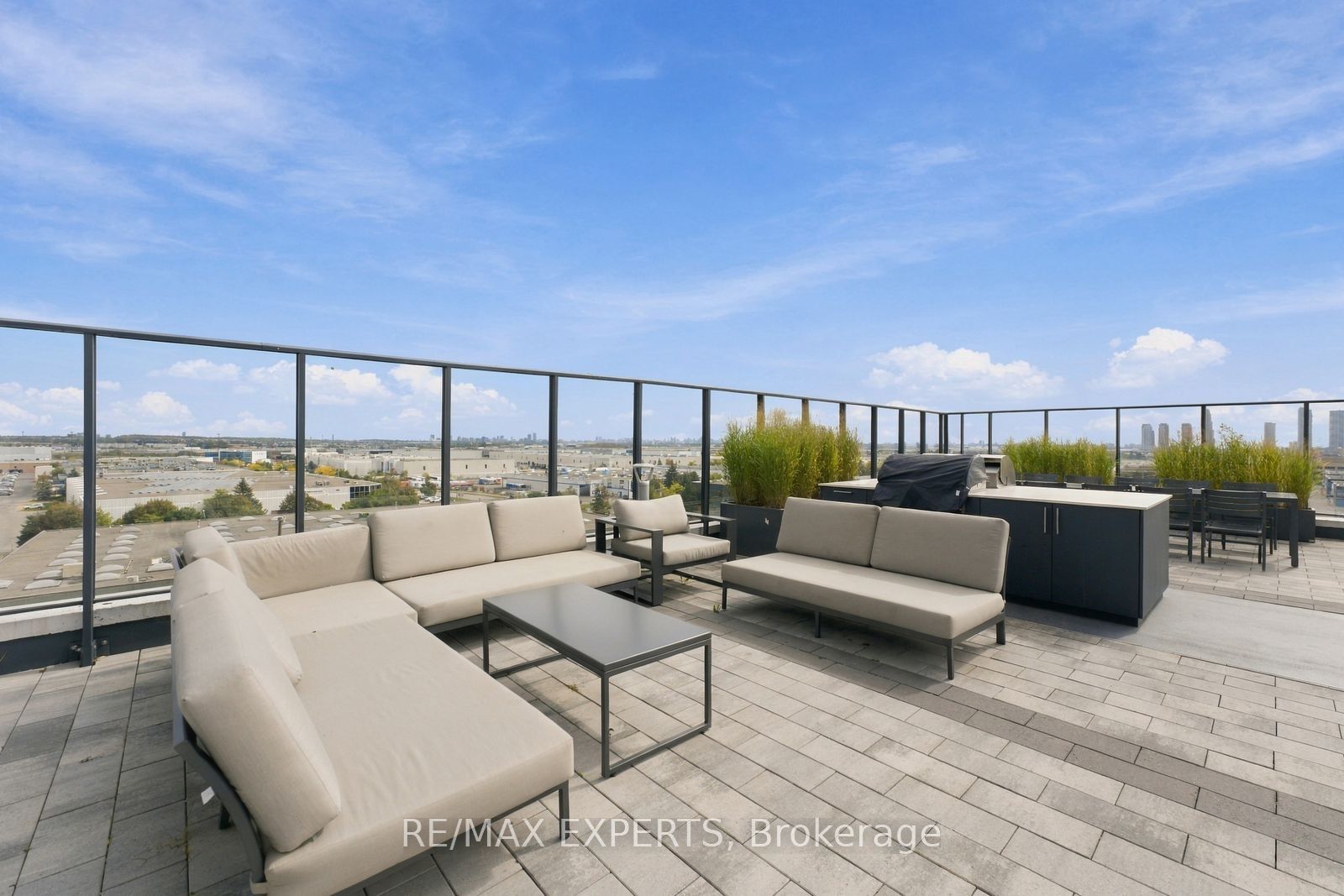8960 Jane Street 224 Property Photo 50