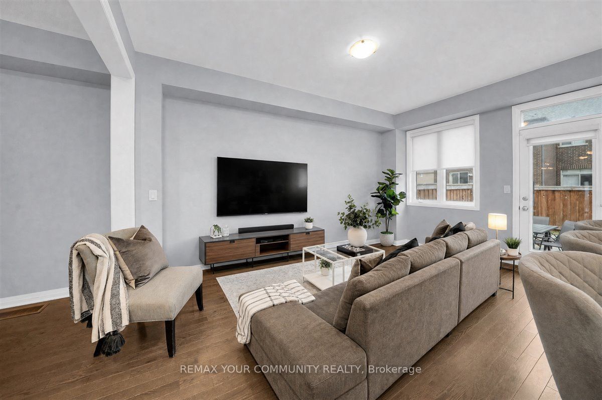 211 Landolfi Way Property Photo 22