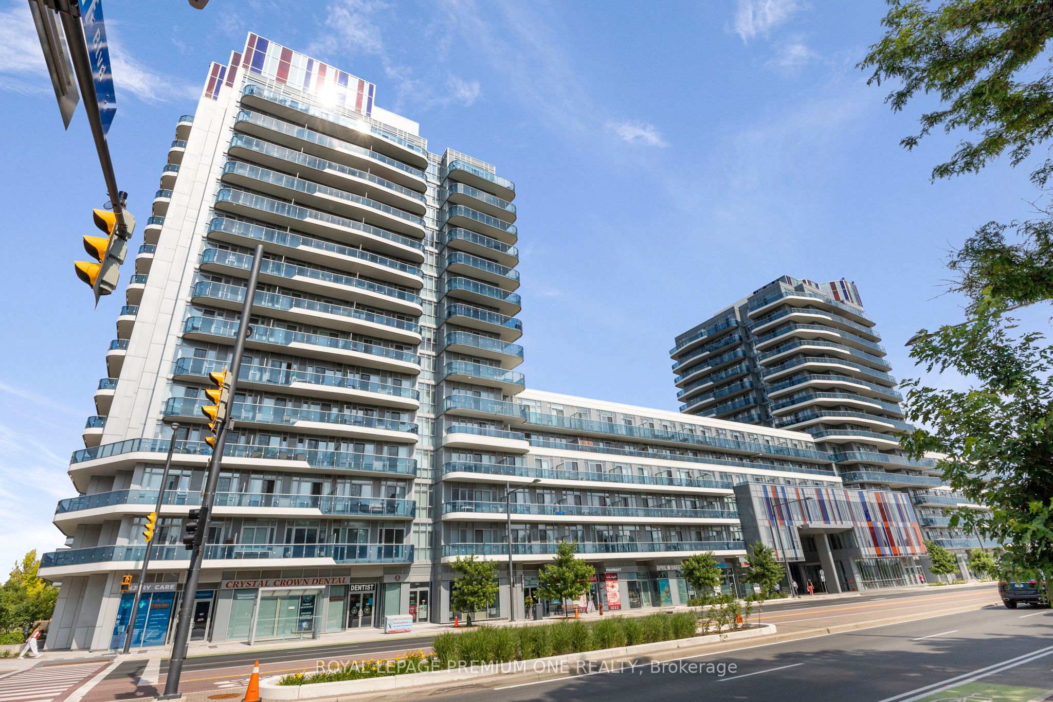 9471 Yonge Street #1514 Property Photo 1