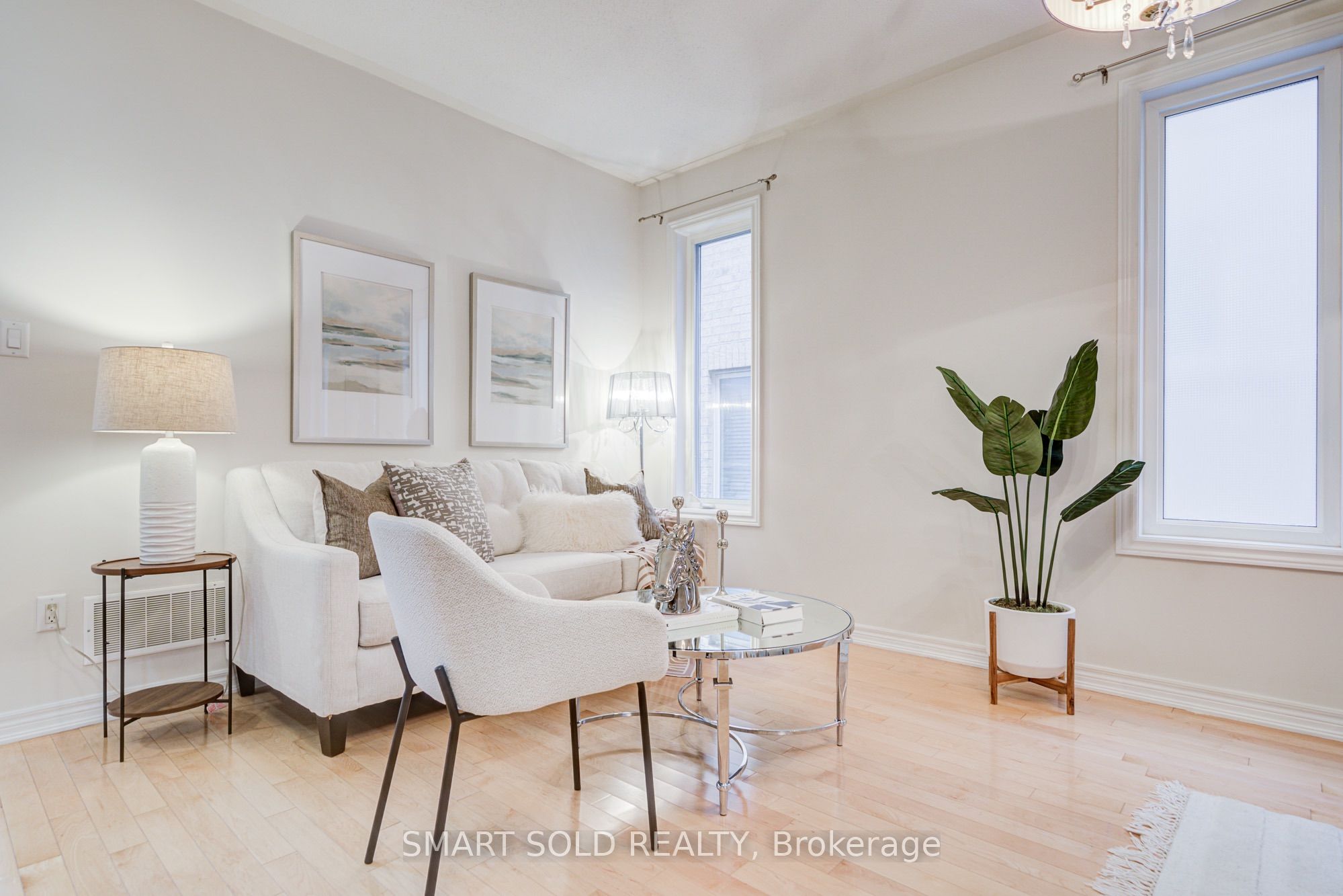 47 Township Avenue Property Photo 12