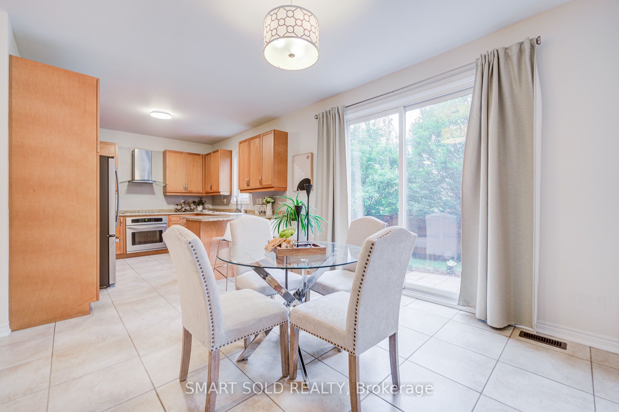 47 Township Avenue Property Photo 17