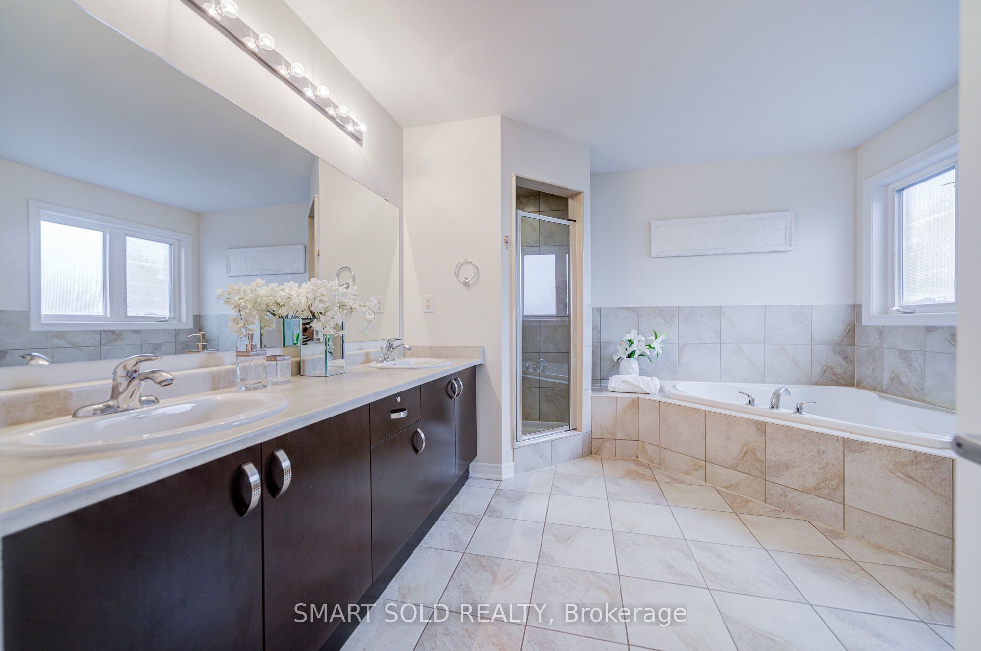 47 Township Avenue Property Photo 36