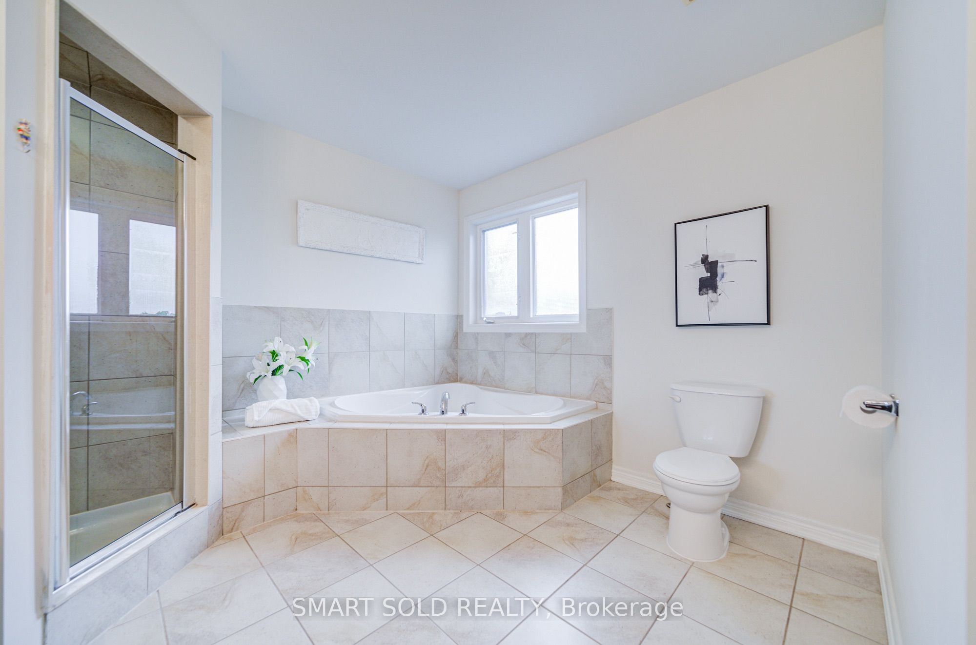 47 Township Avenue Property Photo 38