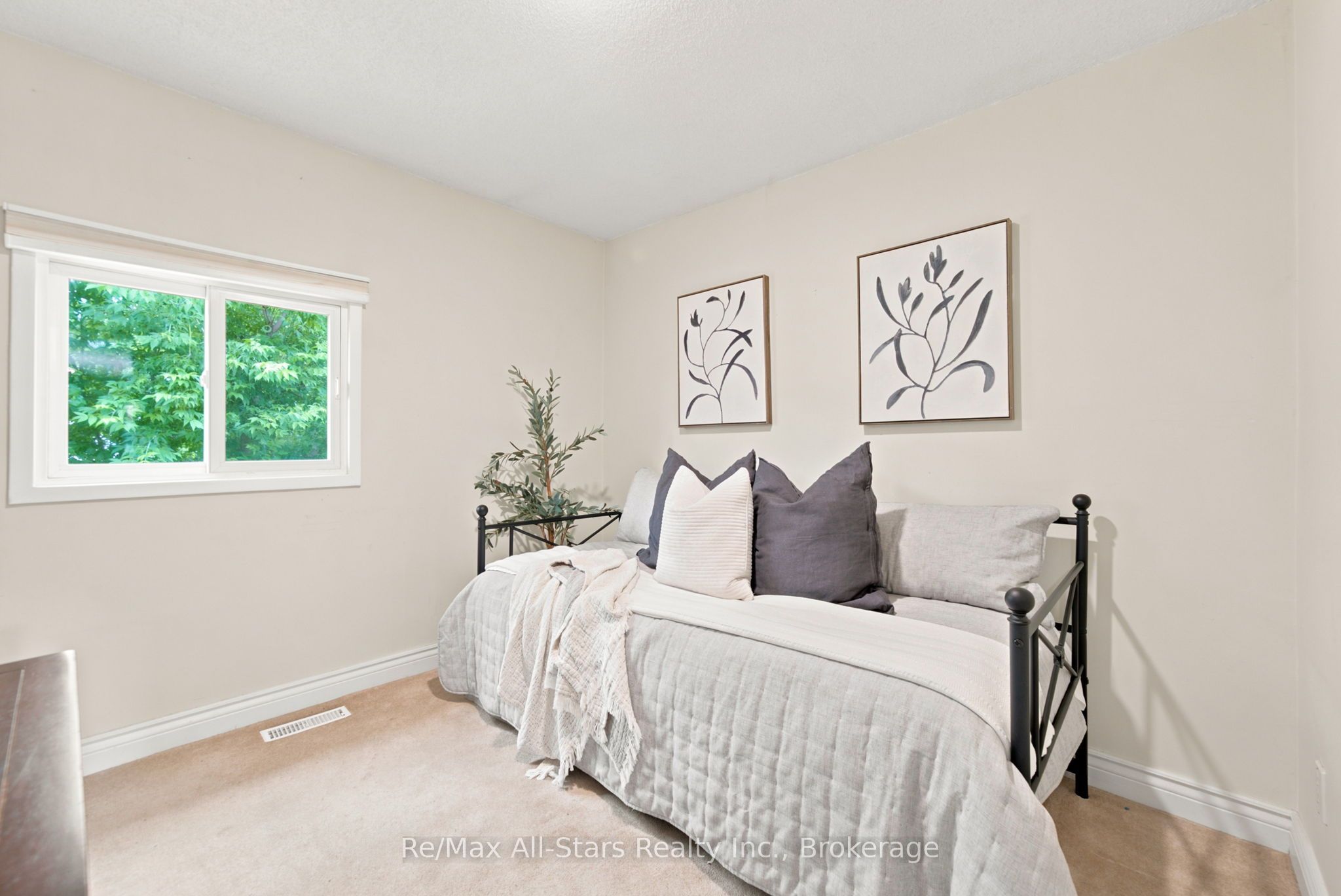 1 Maple Grove Street Property Photo 23