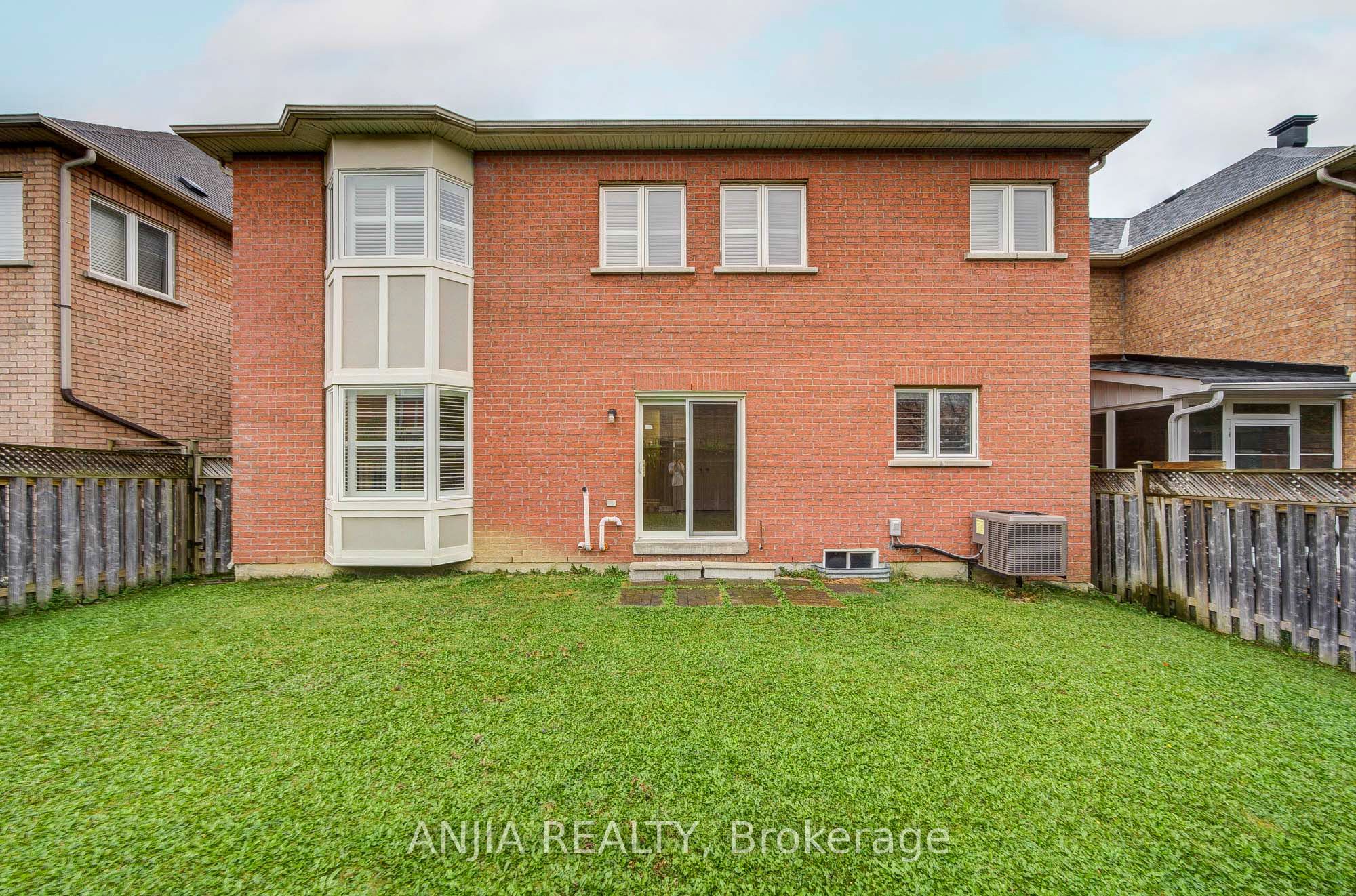 23 Ayhart Street E Property Photo 48