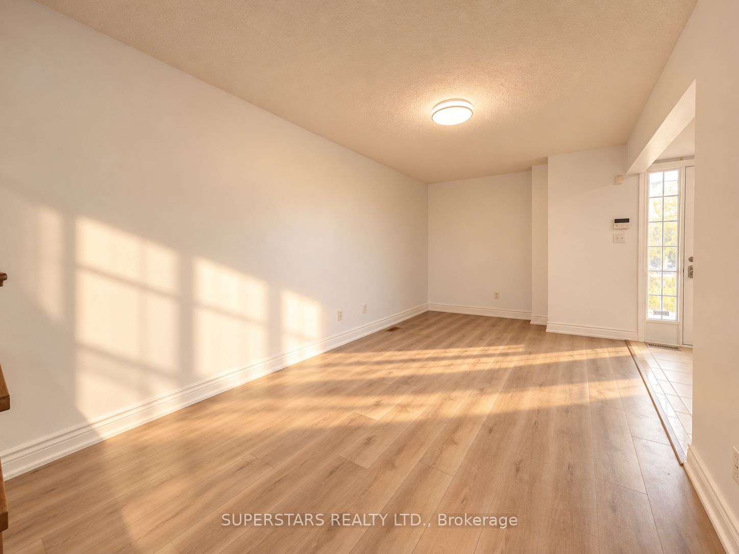170 South Unionville Avenue Property Photo 6