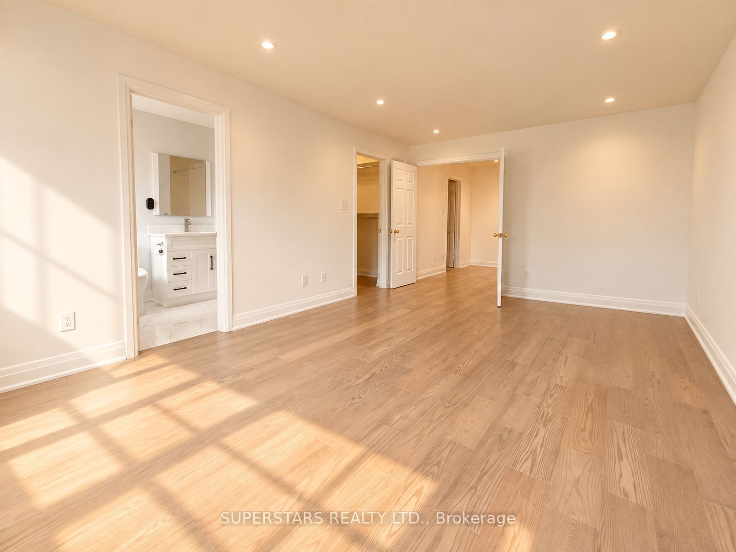 170 South Unionville Avenue Property Photo 8