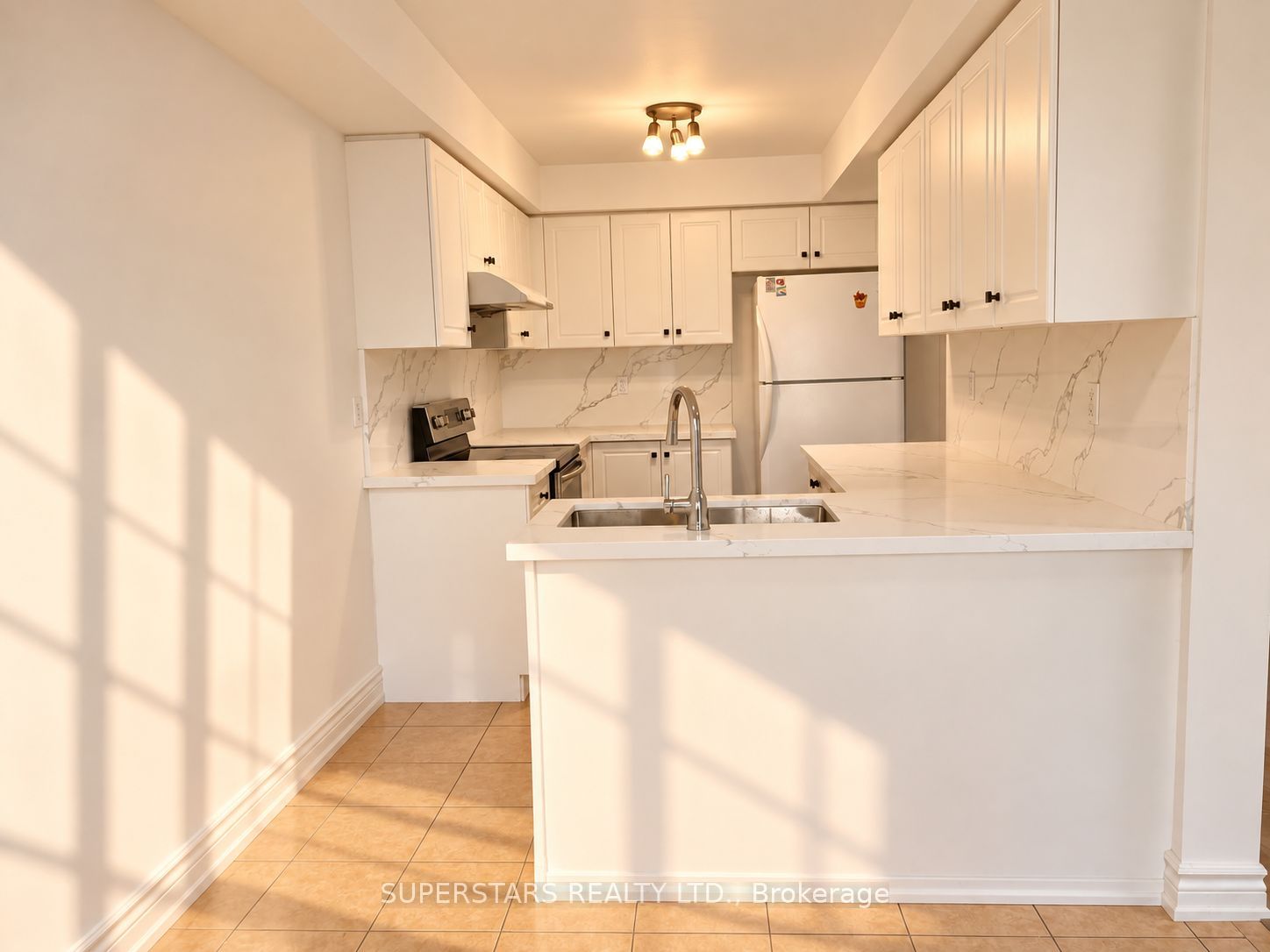 170 South Unionville Avenue Property Photo 9