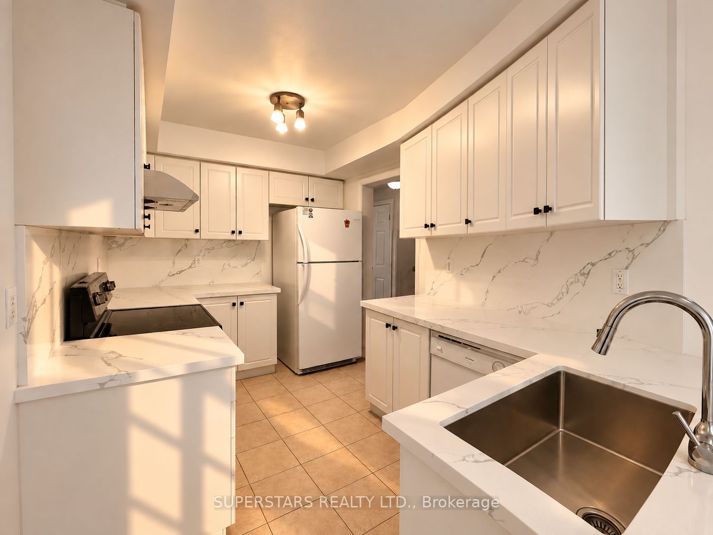170 South Unionville Avenue Property Photo 10