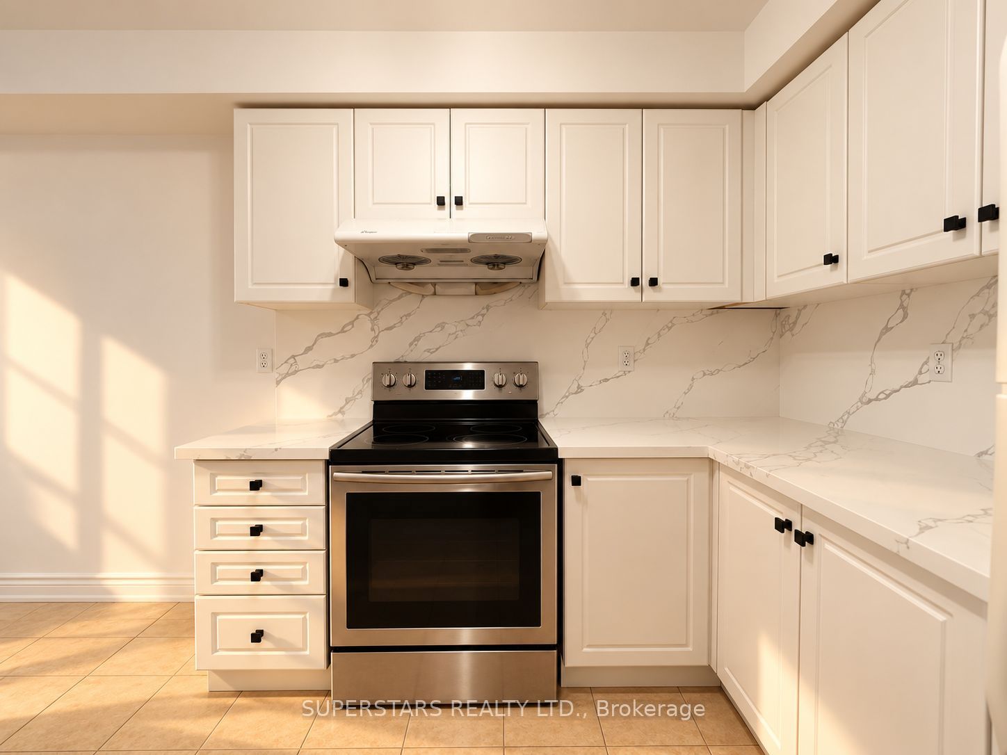 170 South Unionville Avenue Property Photo 11