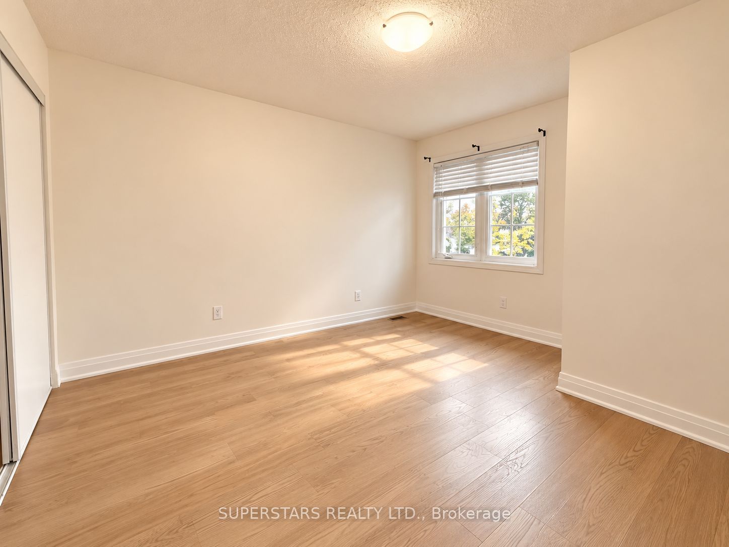 170 South Unionville Avenue Property Photo 18