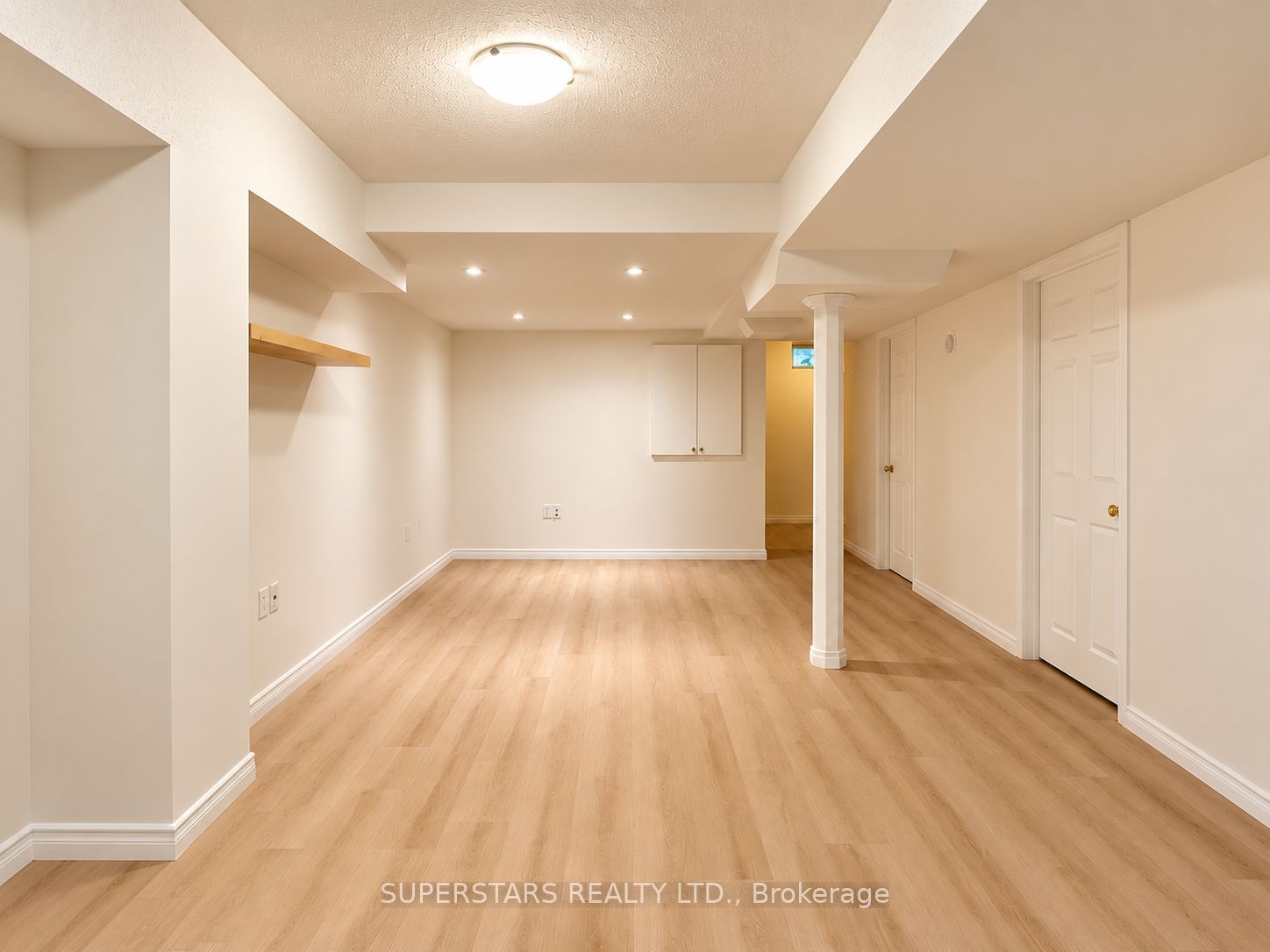 170 South Unionville Avenue Property Photo 21