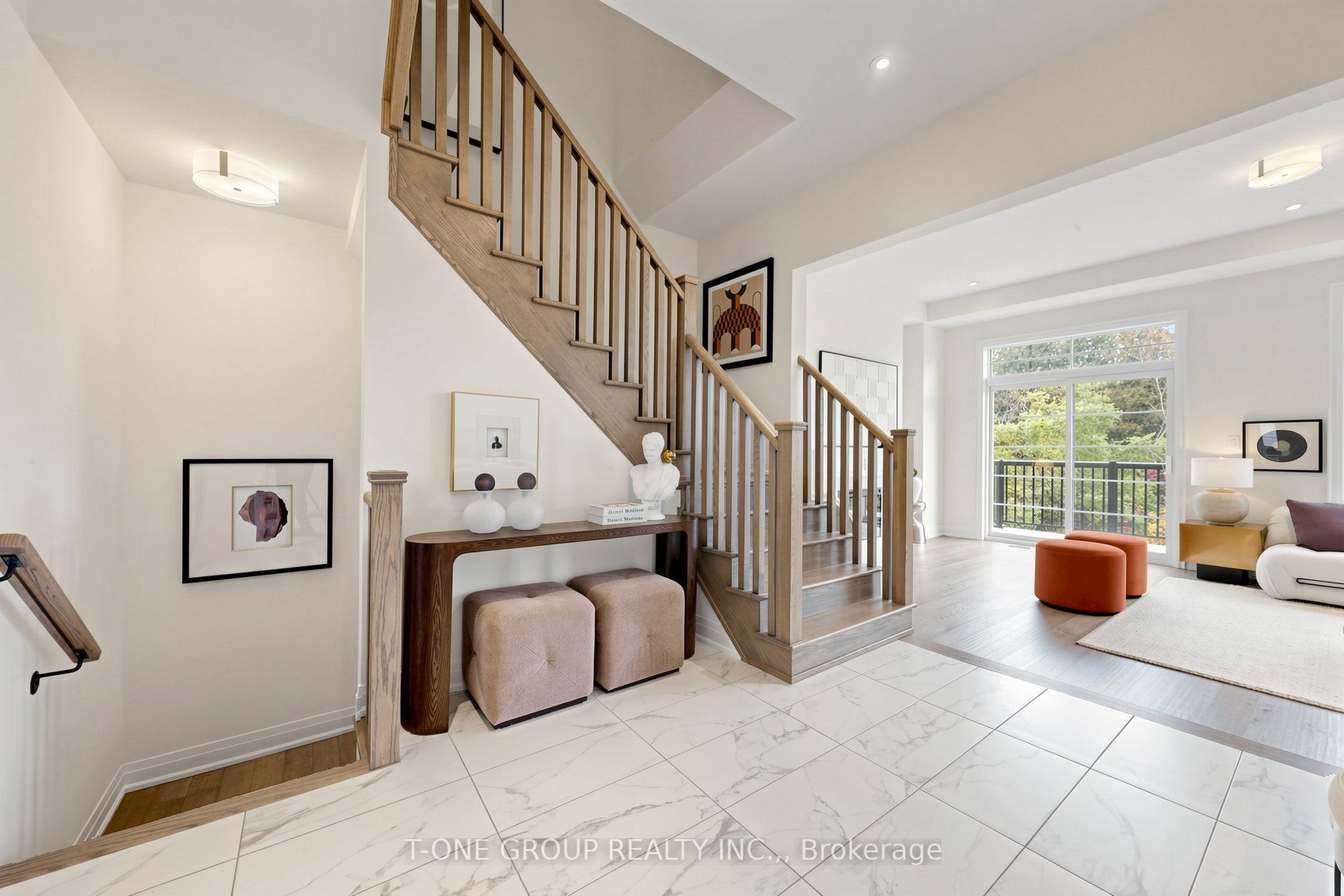75 West Village Lane Property Photo 15