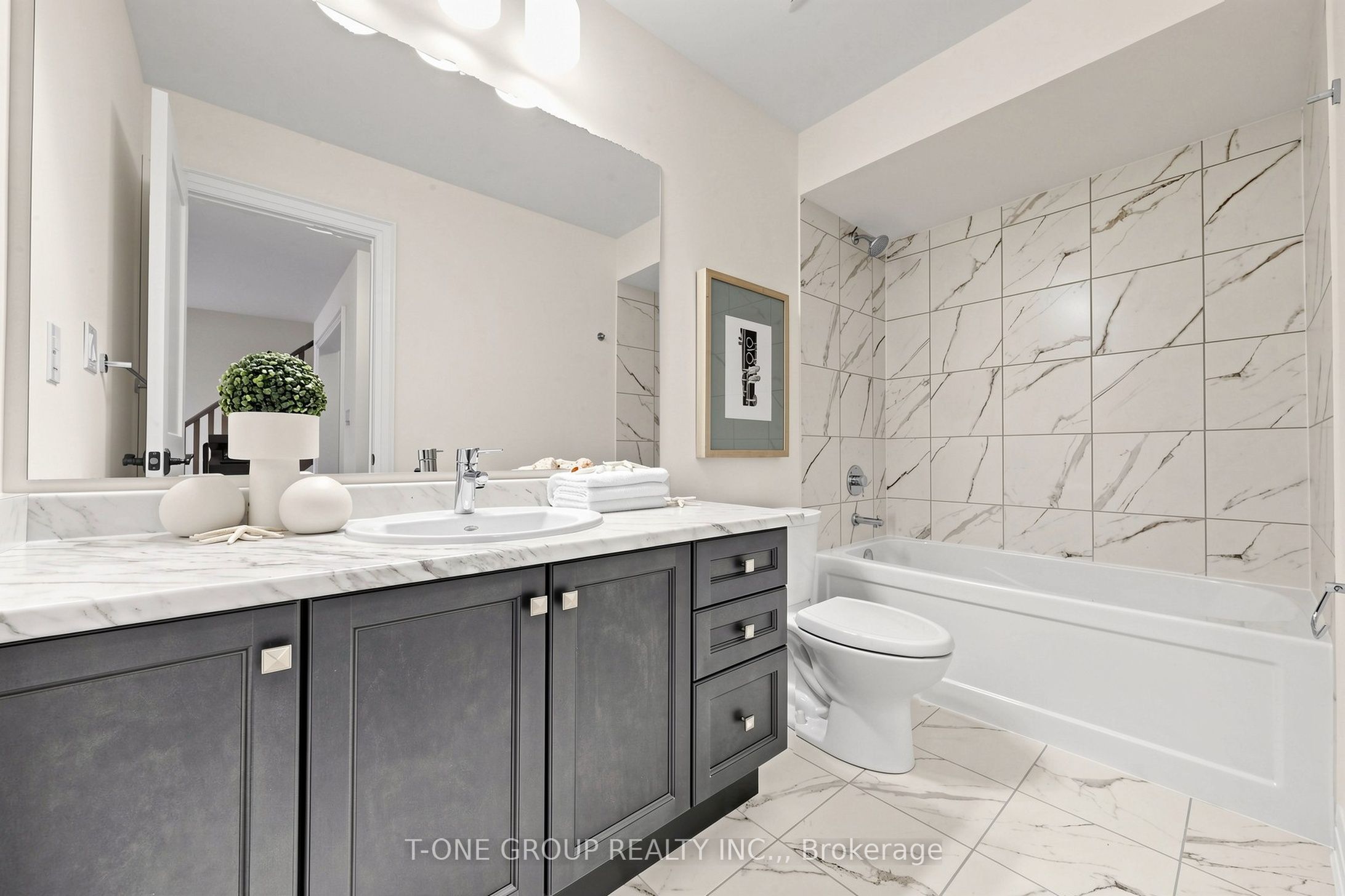 75 West Village Lane Property Photo 31