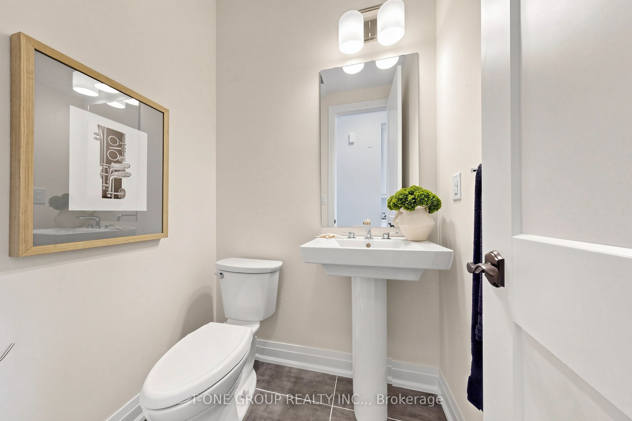 75 West Village Lane Property Photo 32