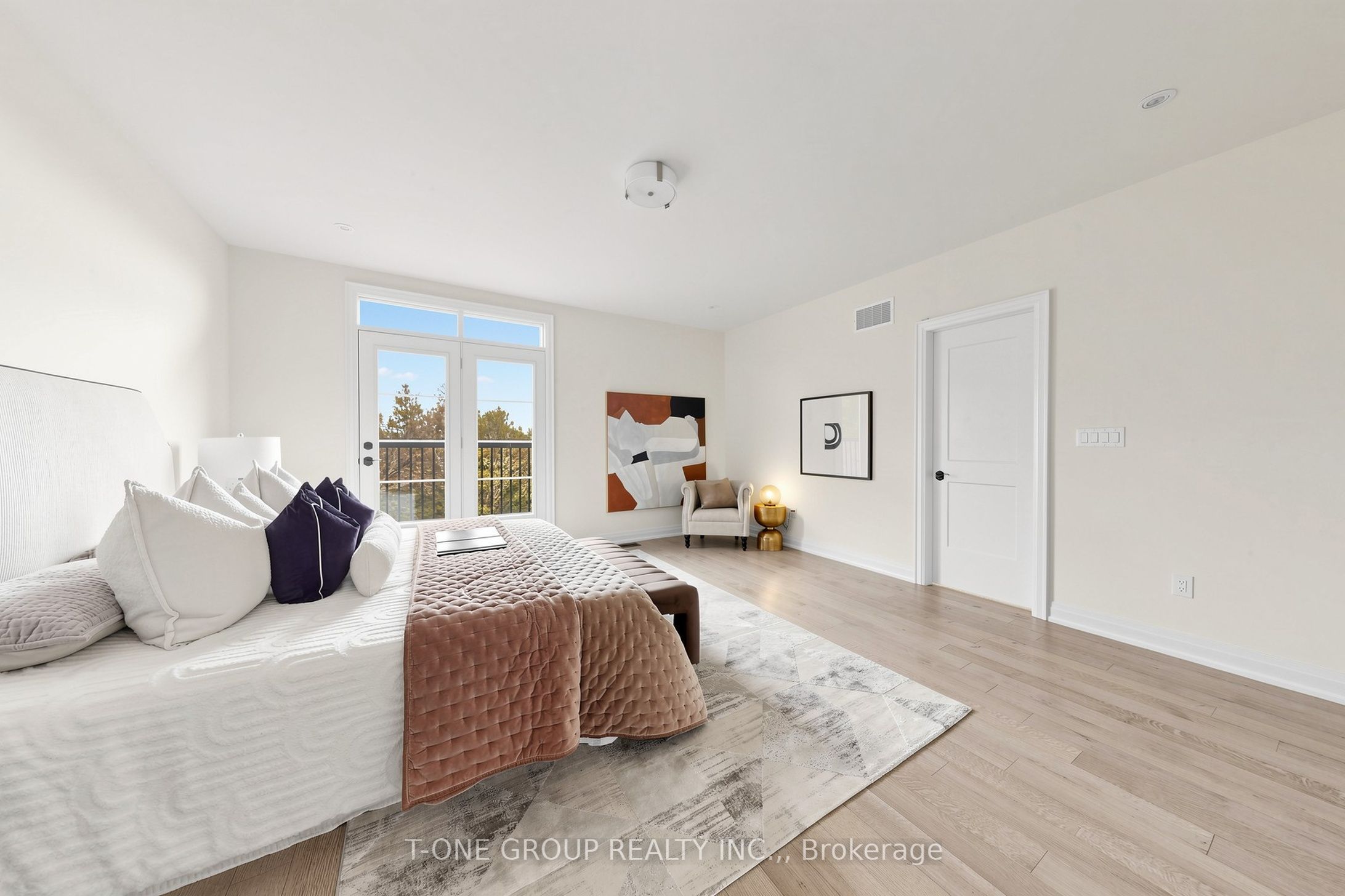 75 West Village Lane Property Photo 35