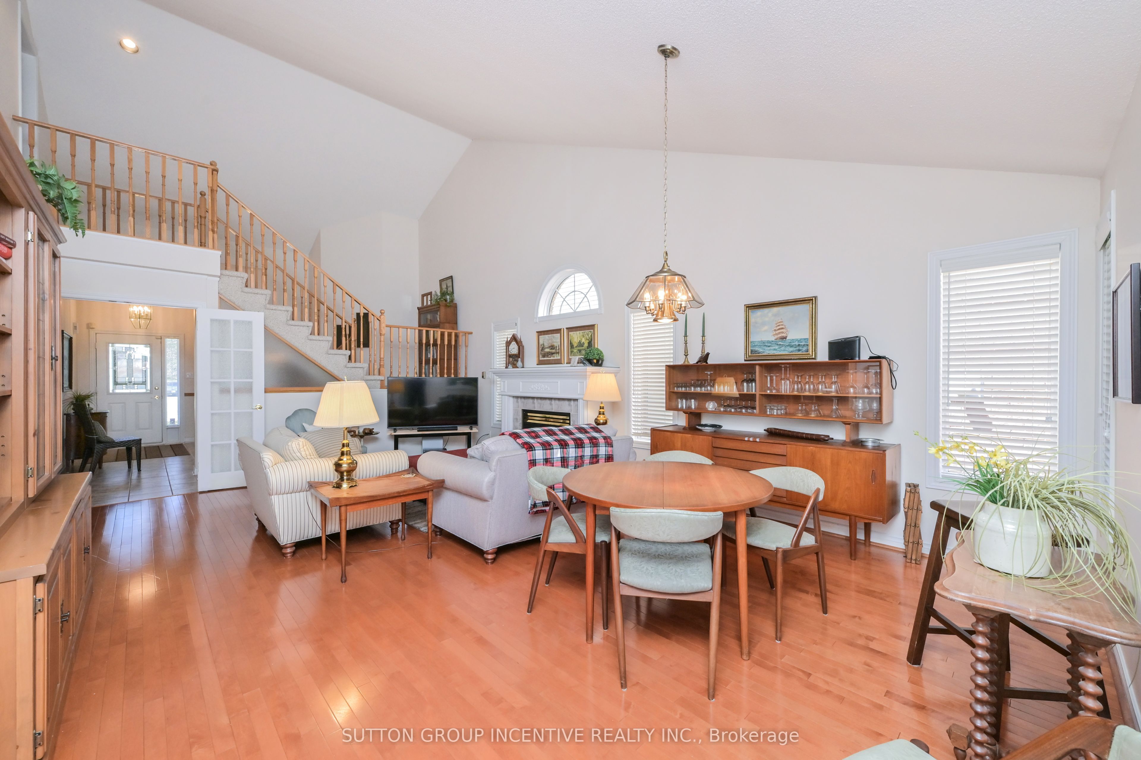 17 Sunset Boulevard Property Photo 7