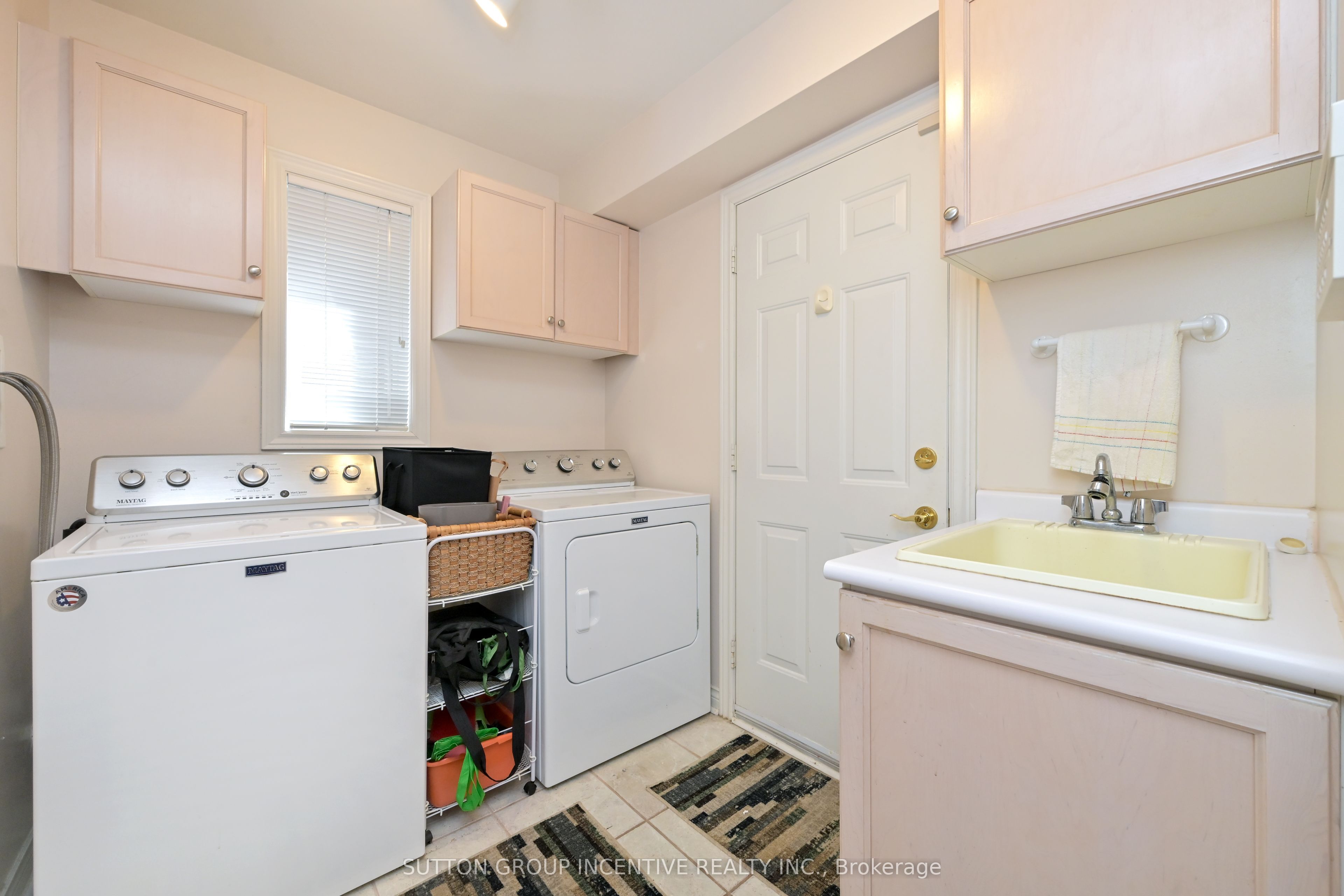 17 Sunset Boulevard Property Photo 16