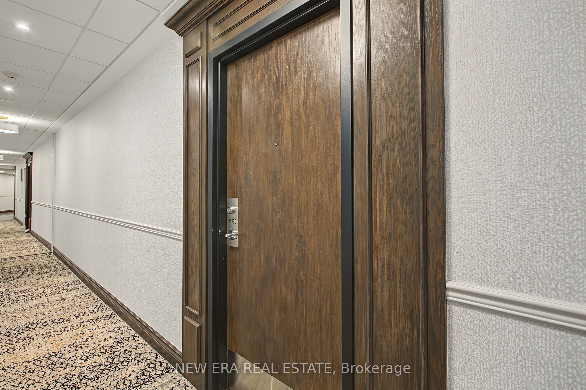 8201 Islington Avenue Ph20 Property Photo 5