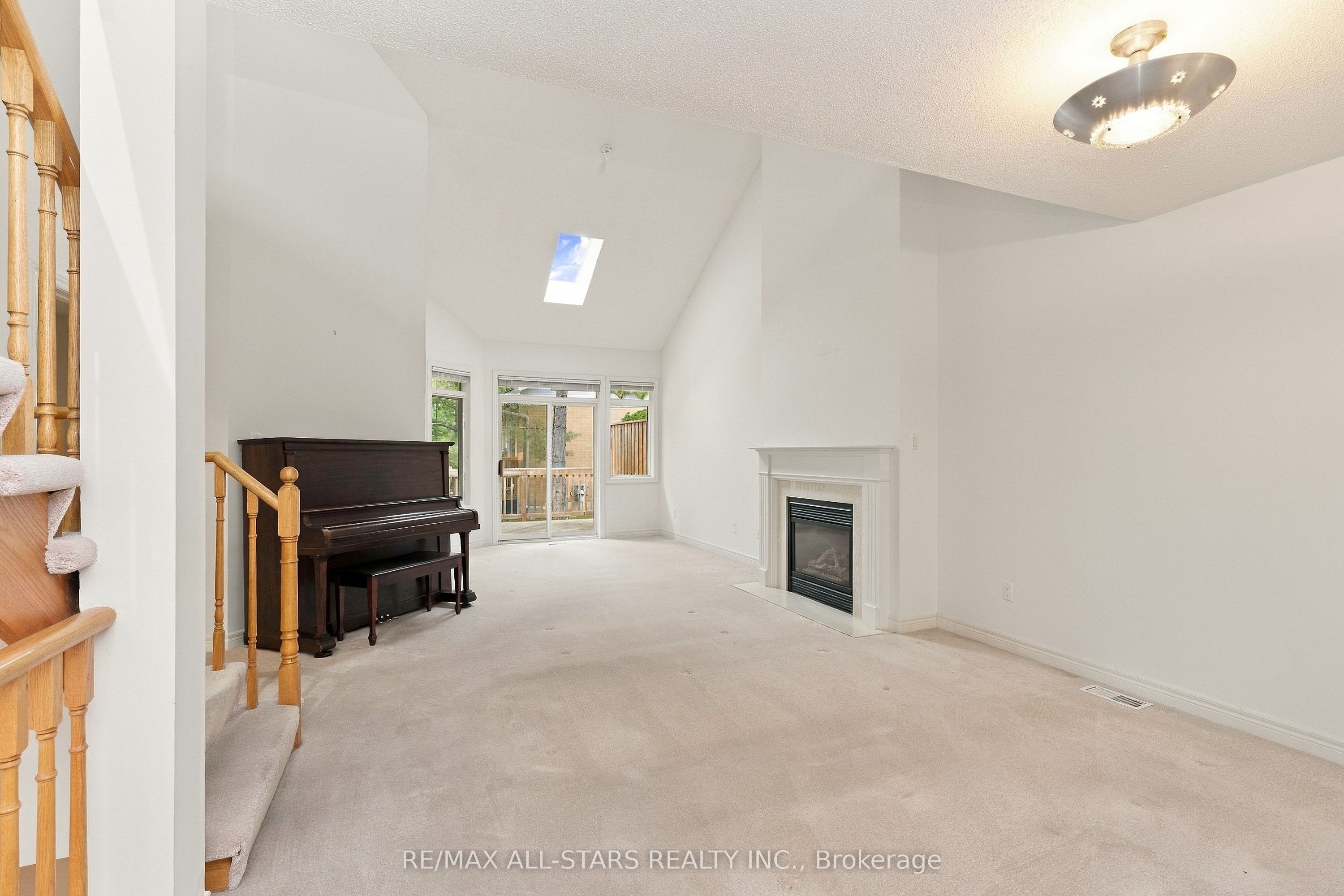 28 Blue Heron Beach Way Property Photo 3