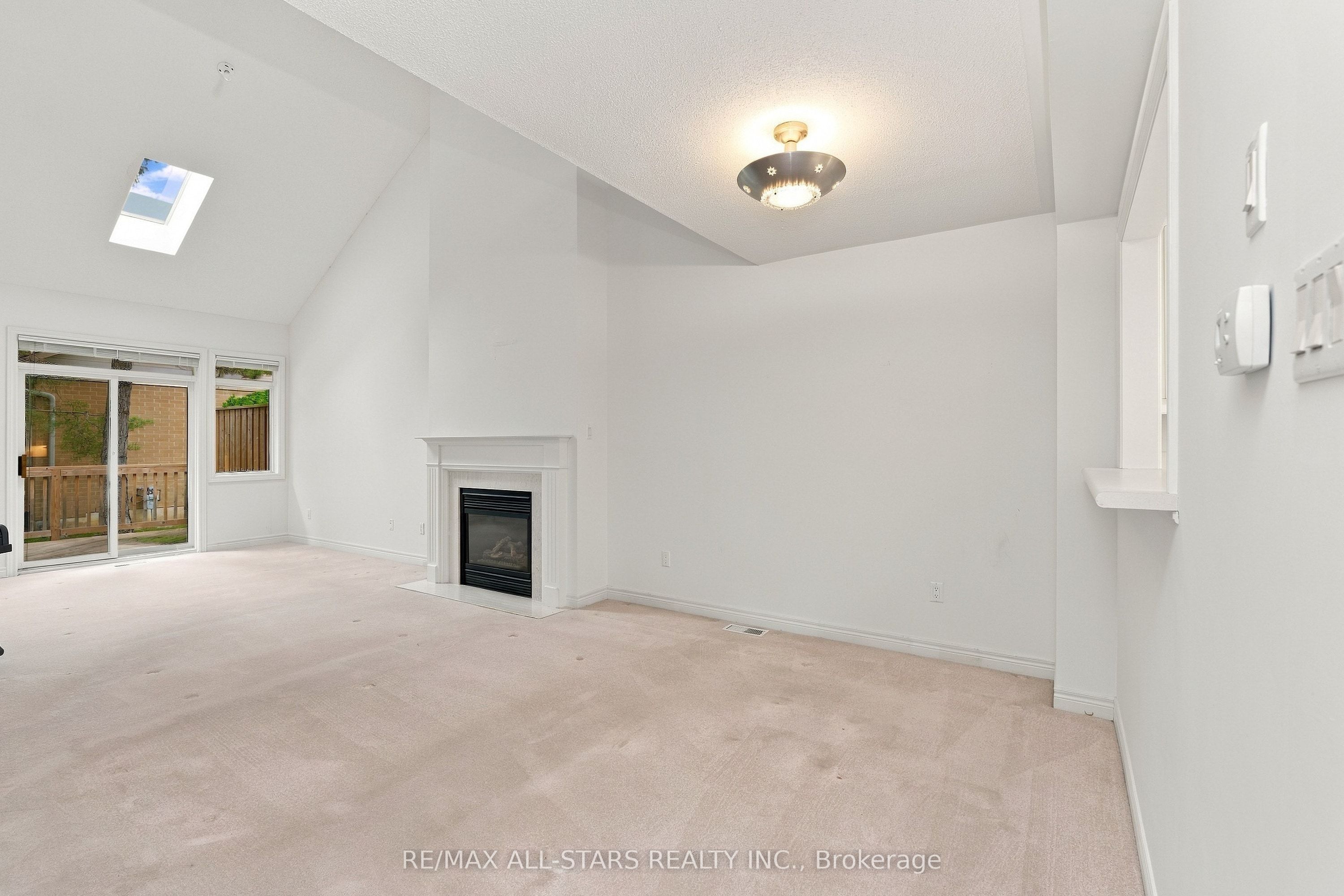 28 Blue Heron Beach Way Property Photo 6