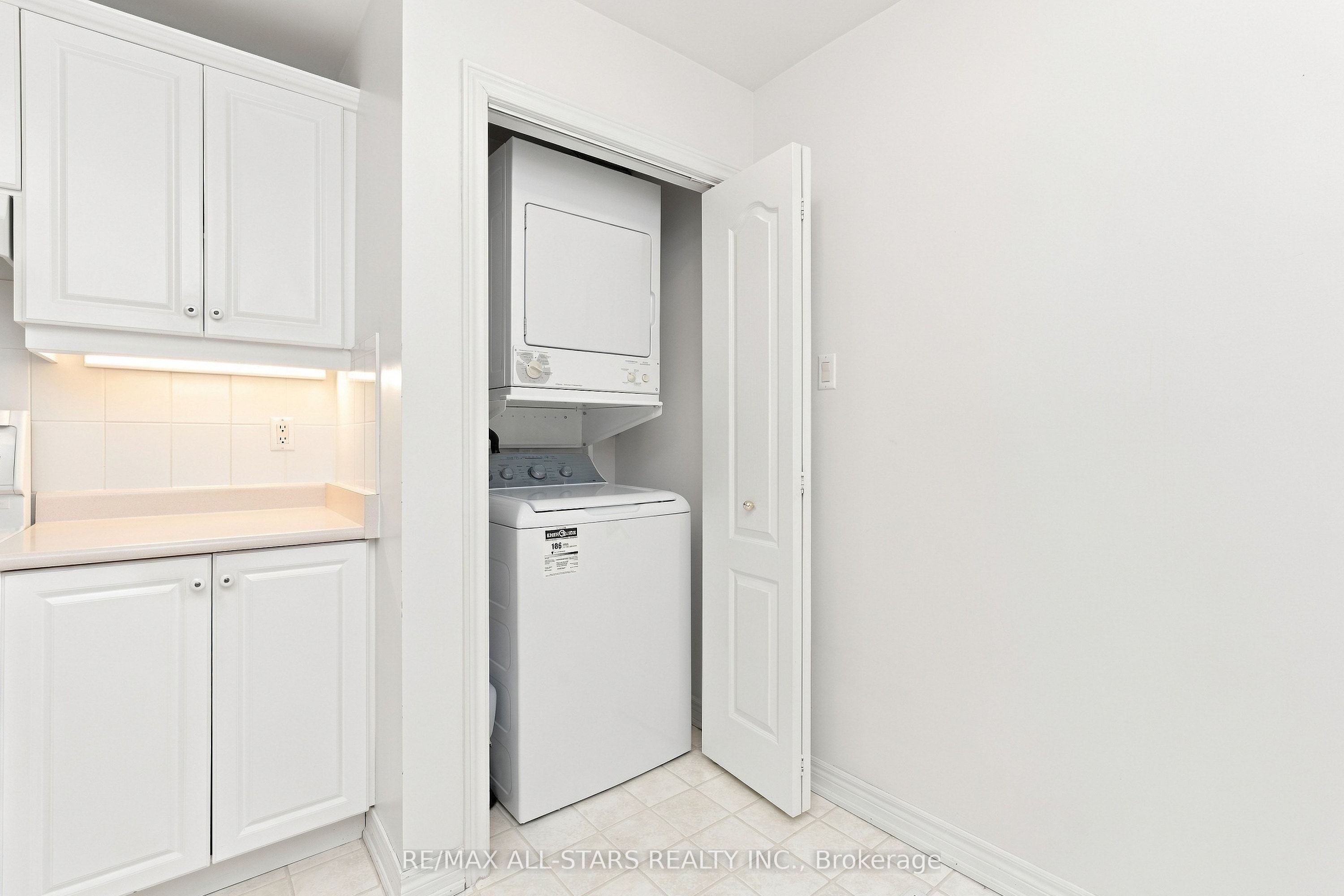 28 Blue Heron Beach Way Property Photo 23