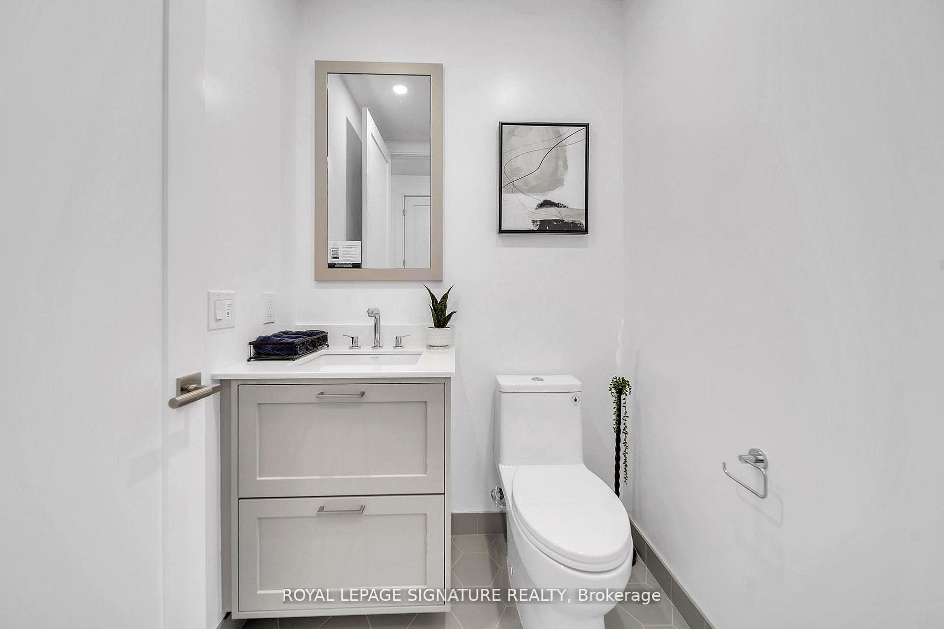 399 Royal Orchard Boulevard 617 Property Photo 18
