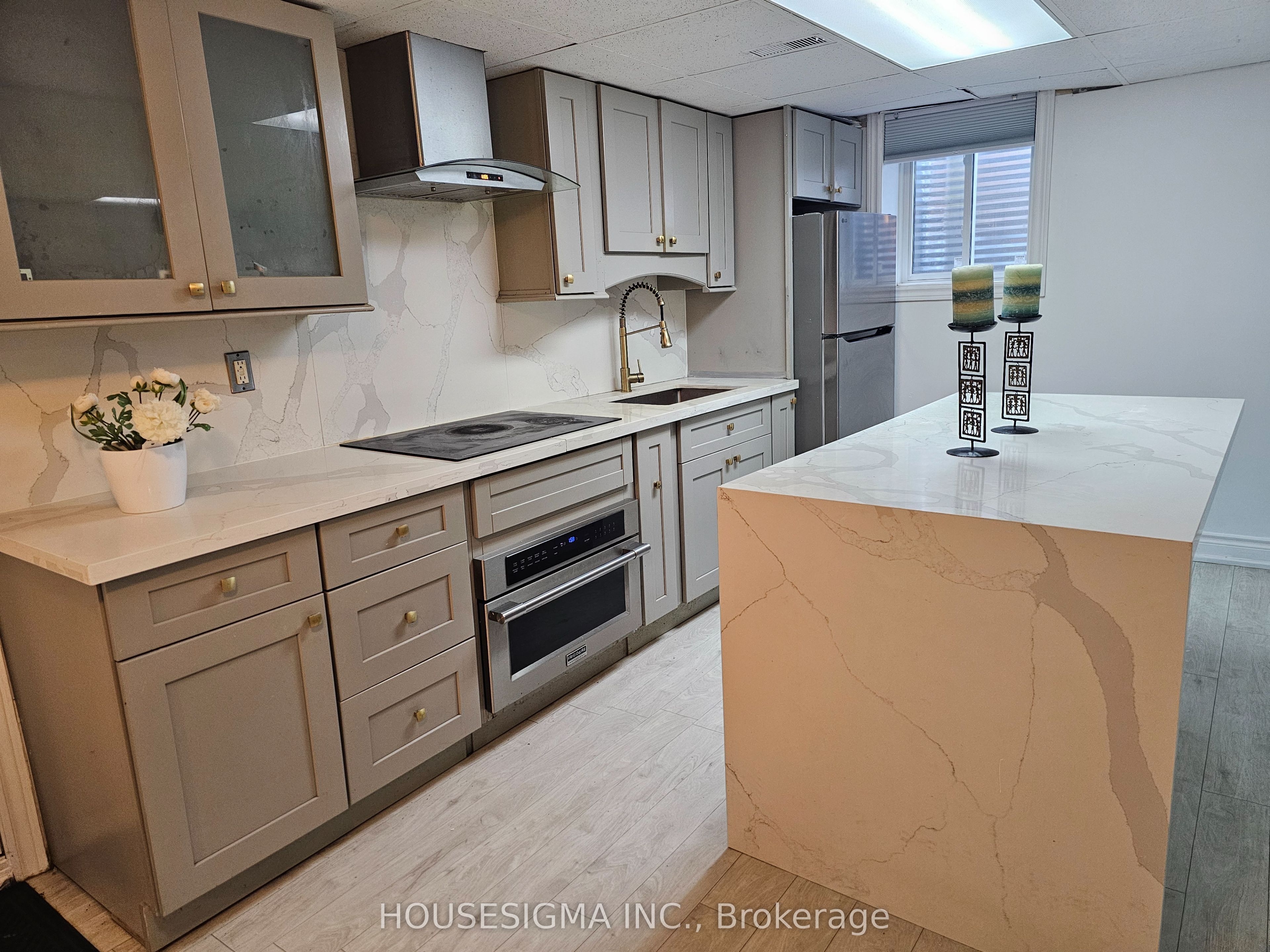 65 Randall Avenue Property Photo 1