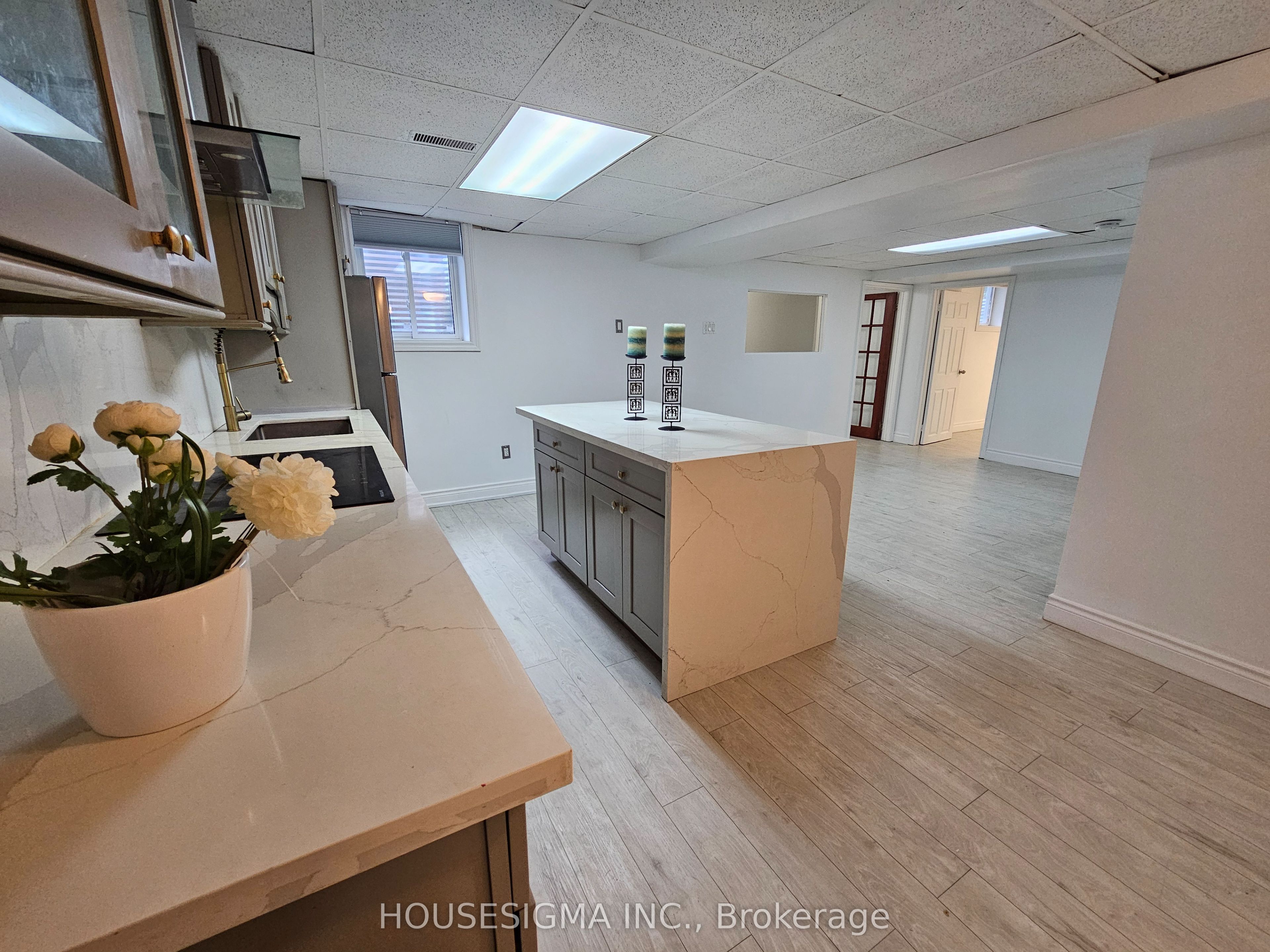 65 Randall Avenue Property Photo 4