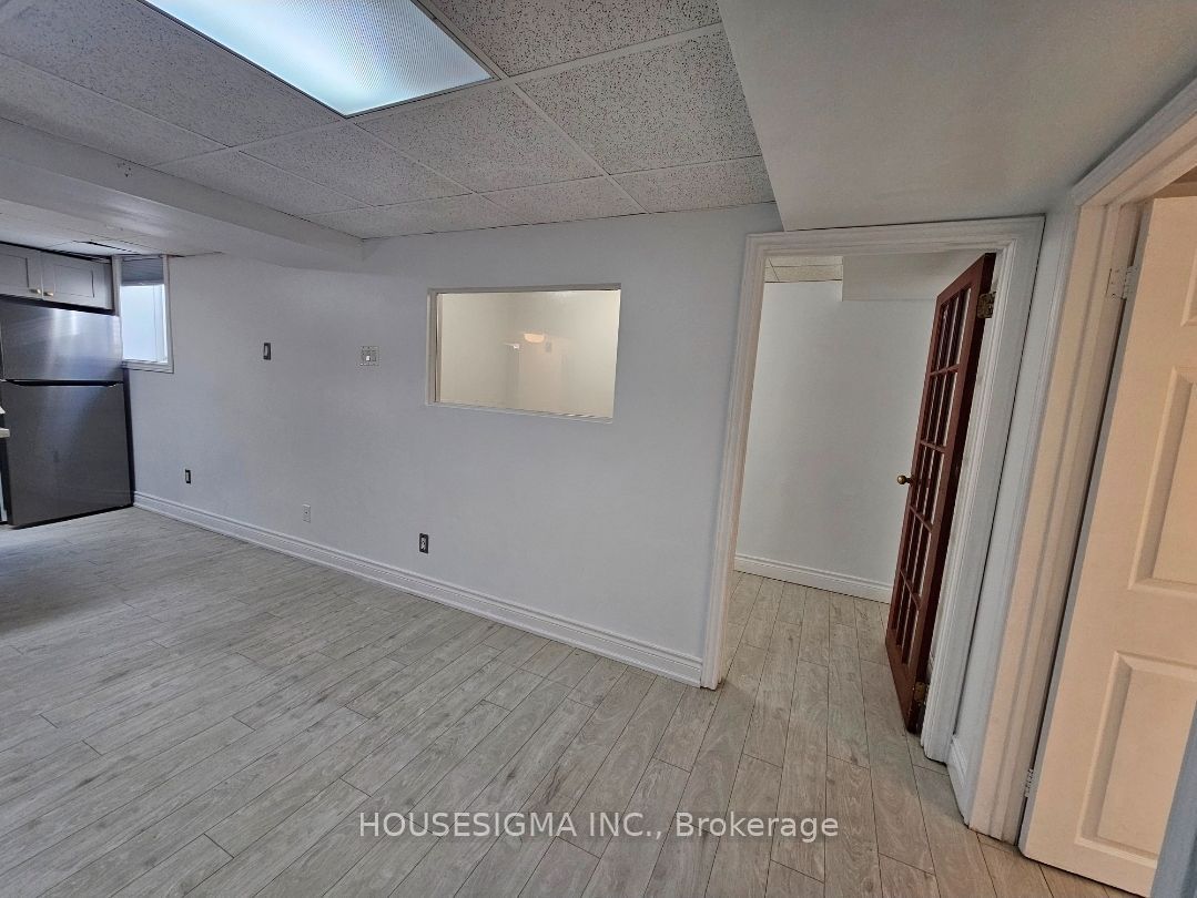 65 Randall Avenue Property Photo 10