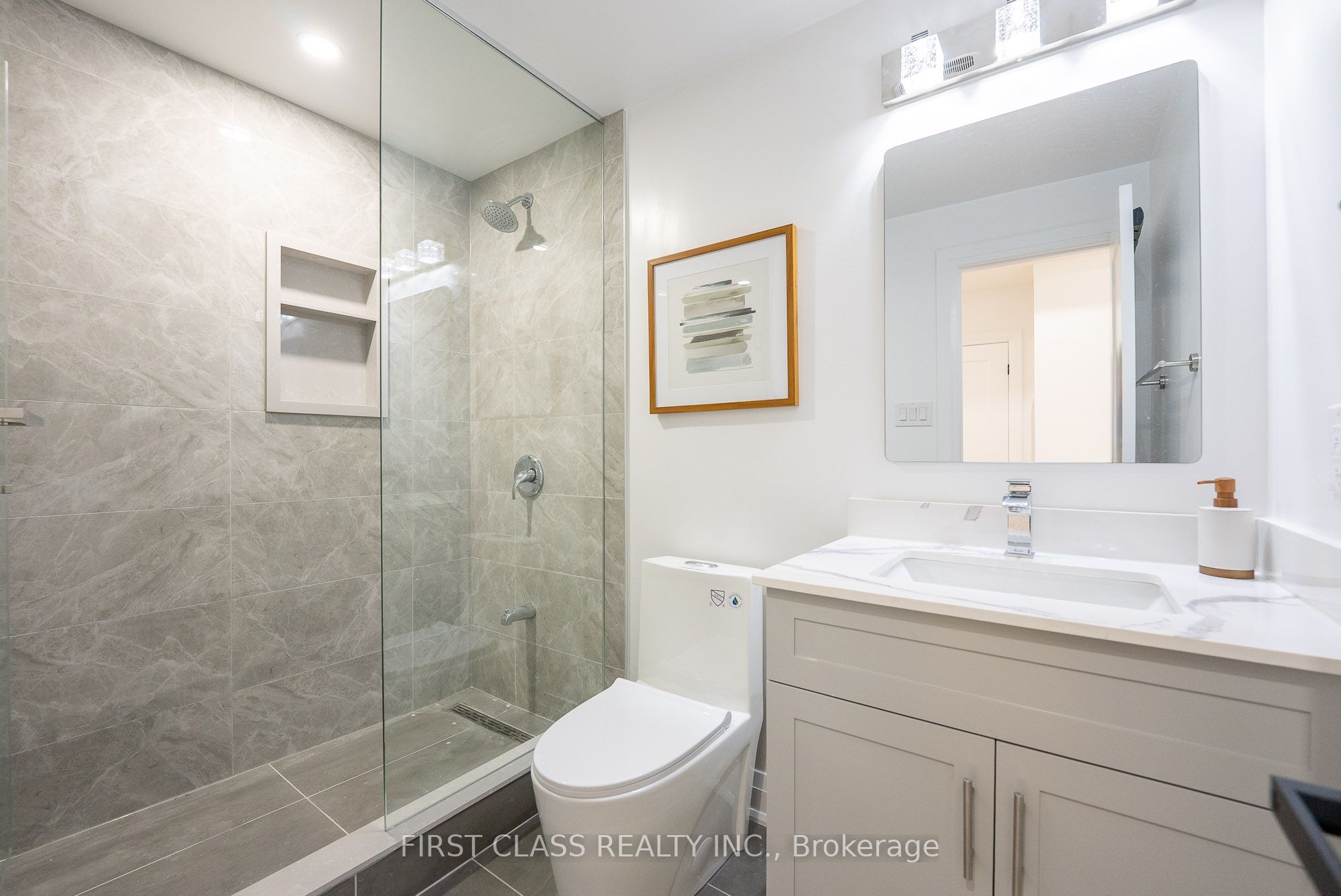 544 White's Hill Avenue Basement Property Photo 11