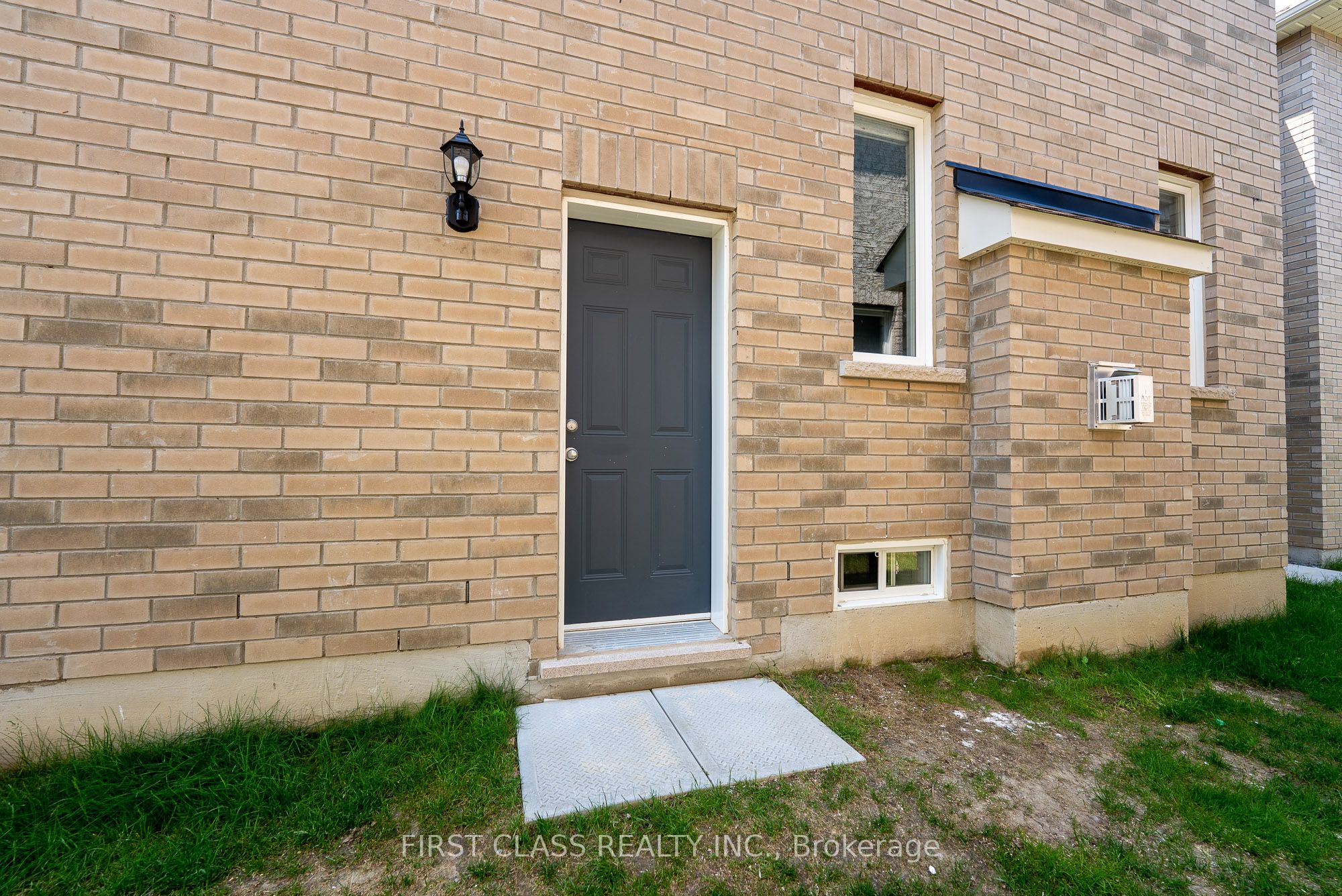 544 White's Hill Avenue Basement Property Photo 13