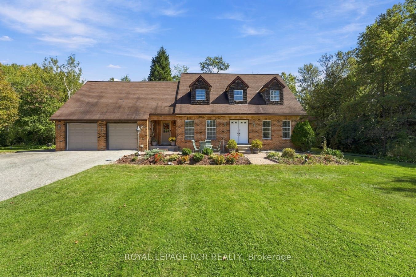 22541 Kennedy Road Property Photo 1