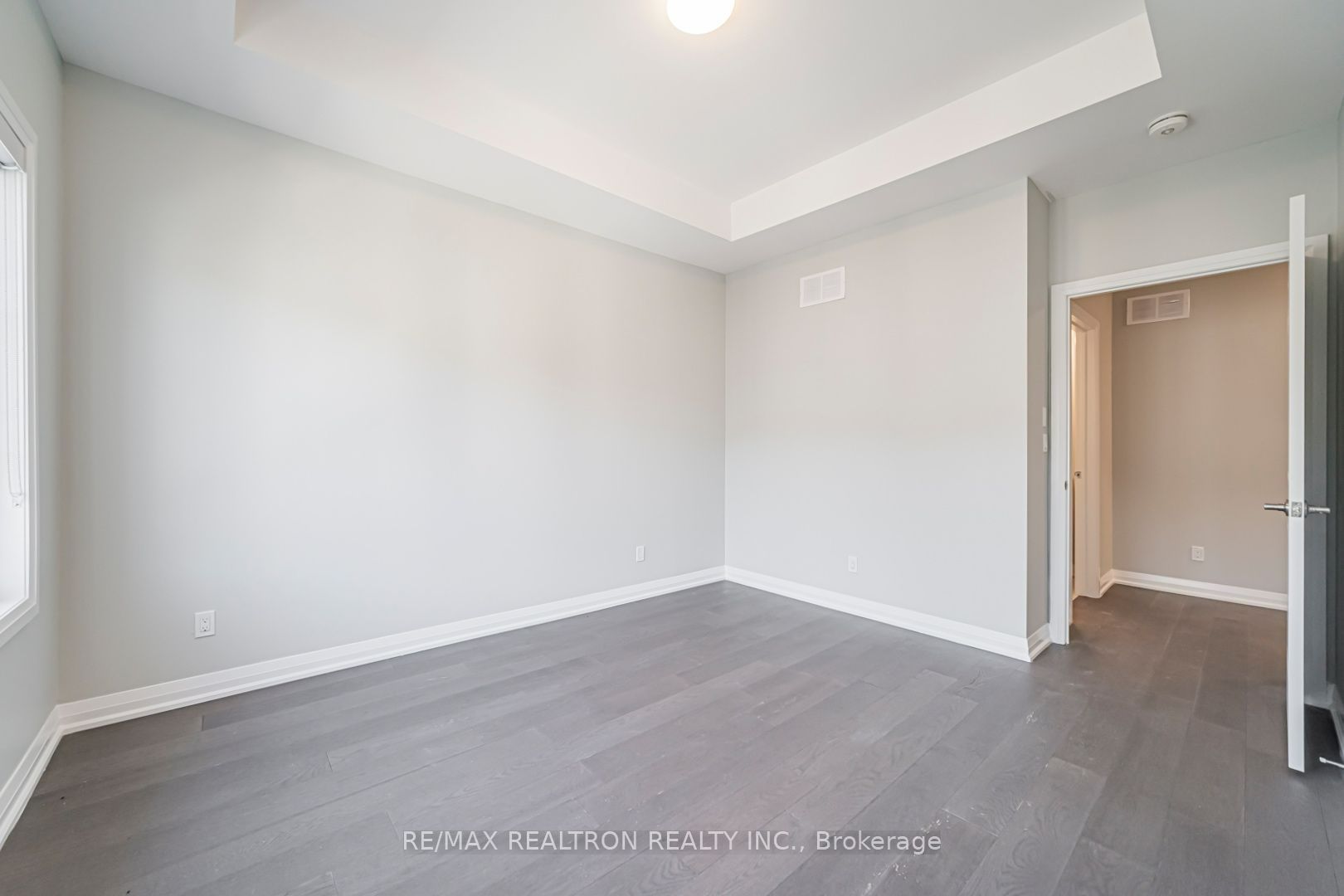 260 Eagle Street 22 Property Photo 29