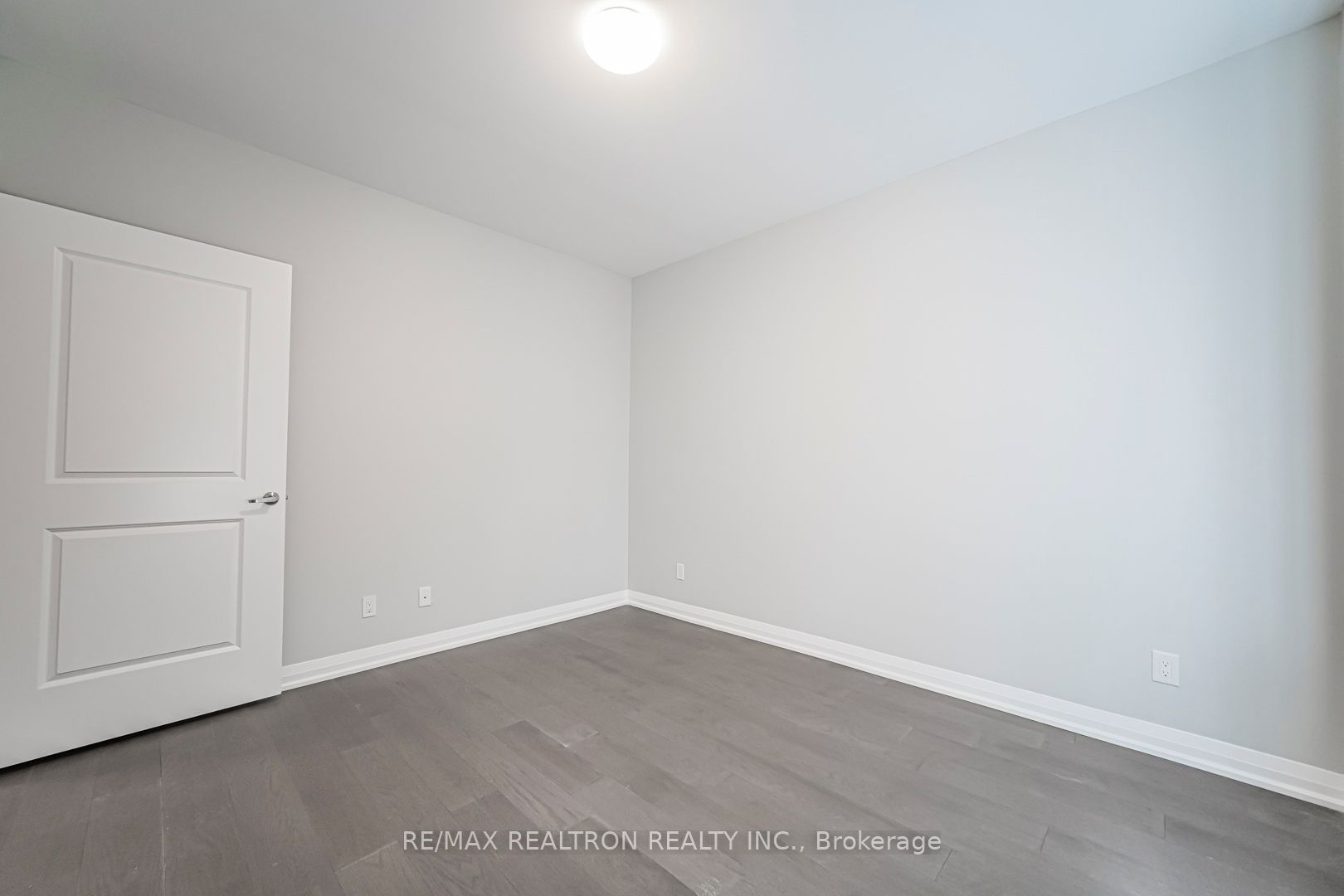 260 Eagle Street 22 Property Photo 38