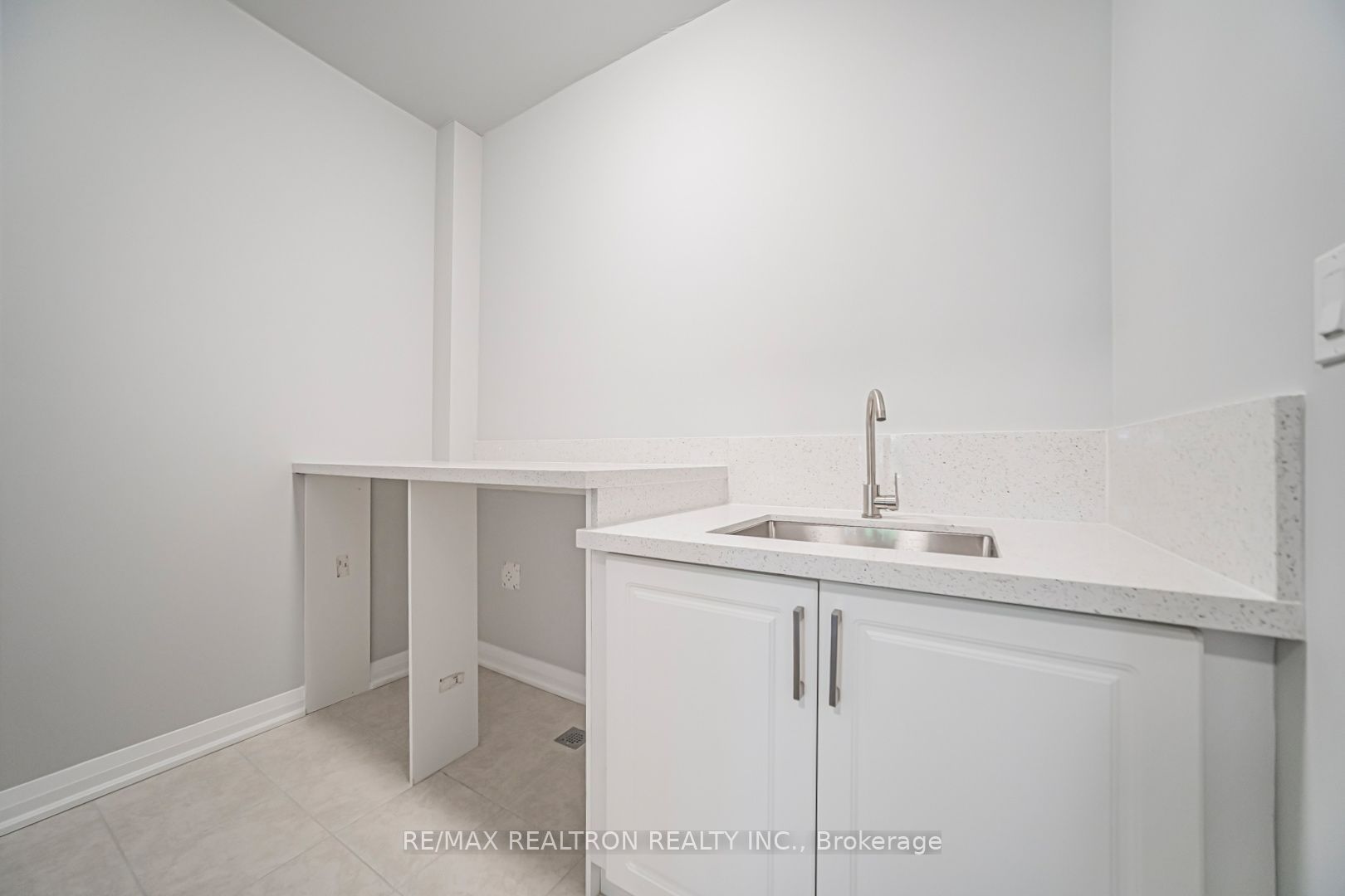 260 Eagle Street 22 Property Photo 41