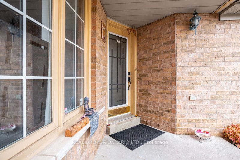 60 Whitefaulds Road Property Photo 3