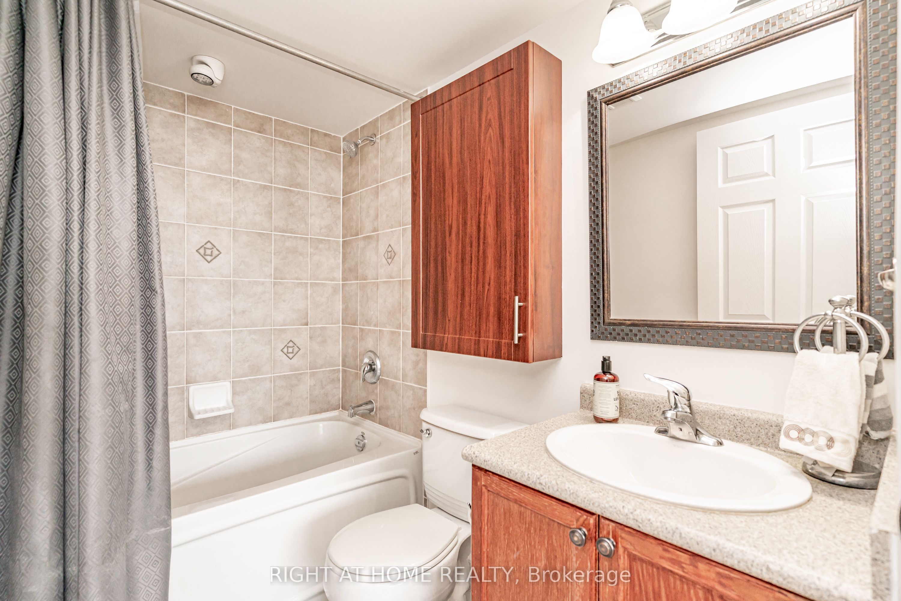 23 Oneida Crescent 1010 Property Photo 29