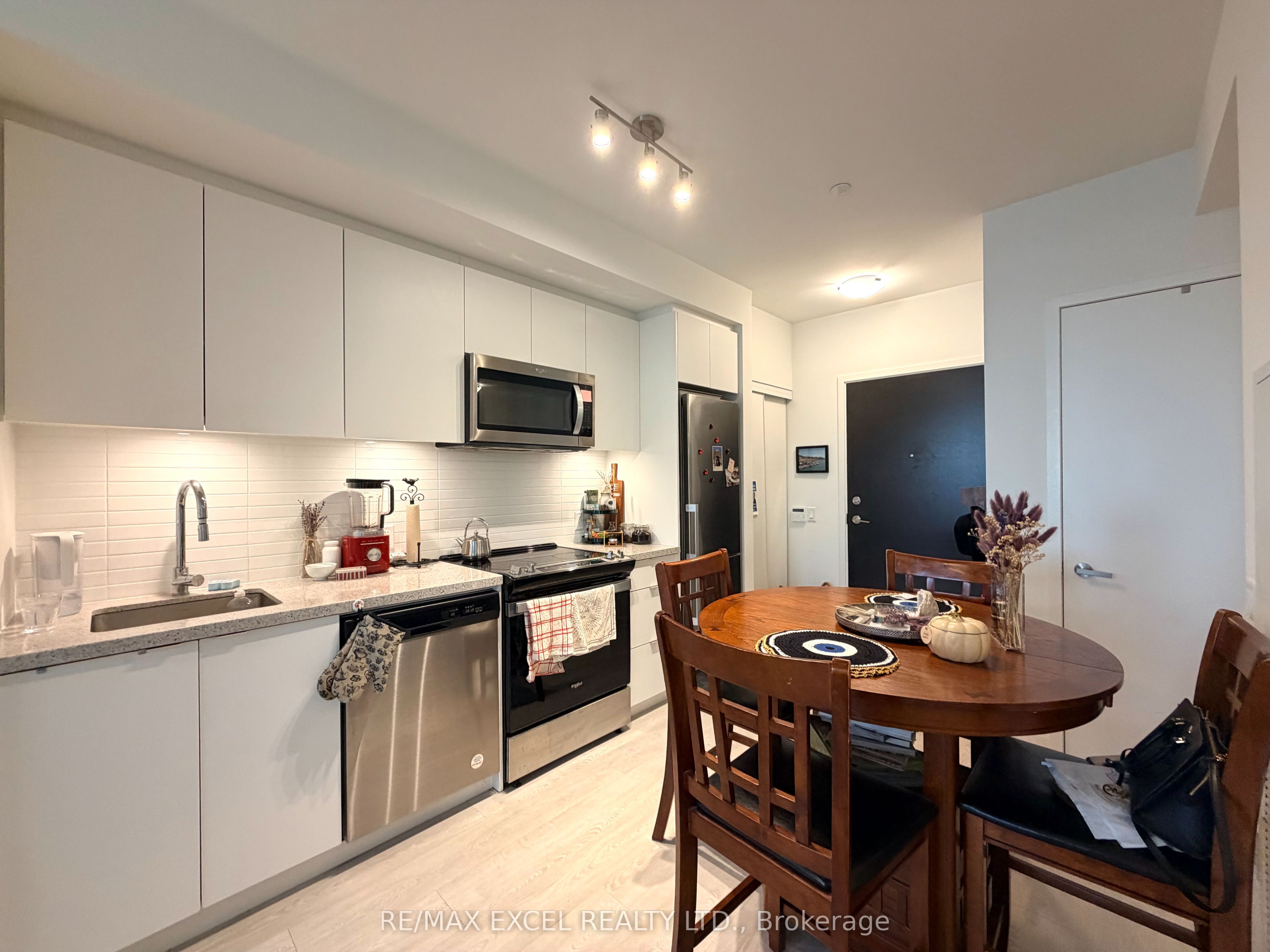 8868 Yonge Street 809e Property Photo 19