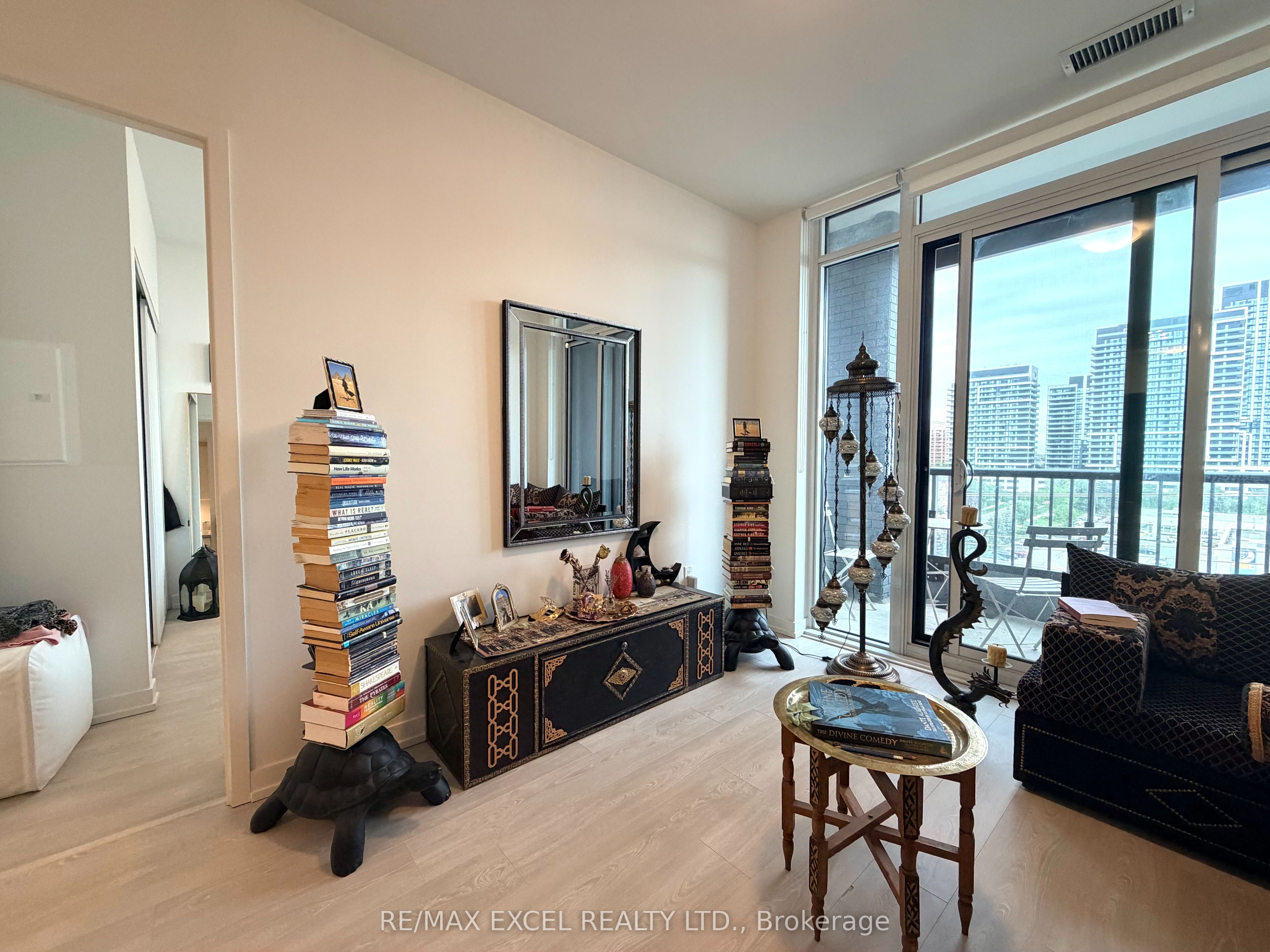 8868 Yonge Street 809e Property Photo 24